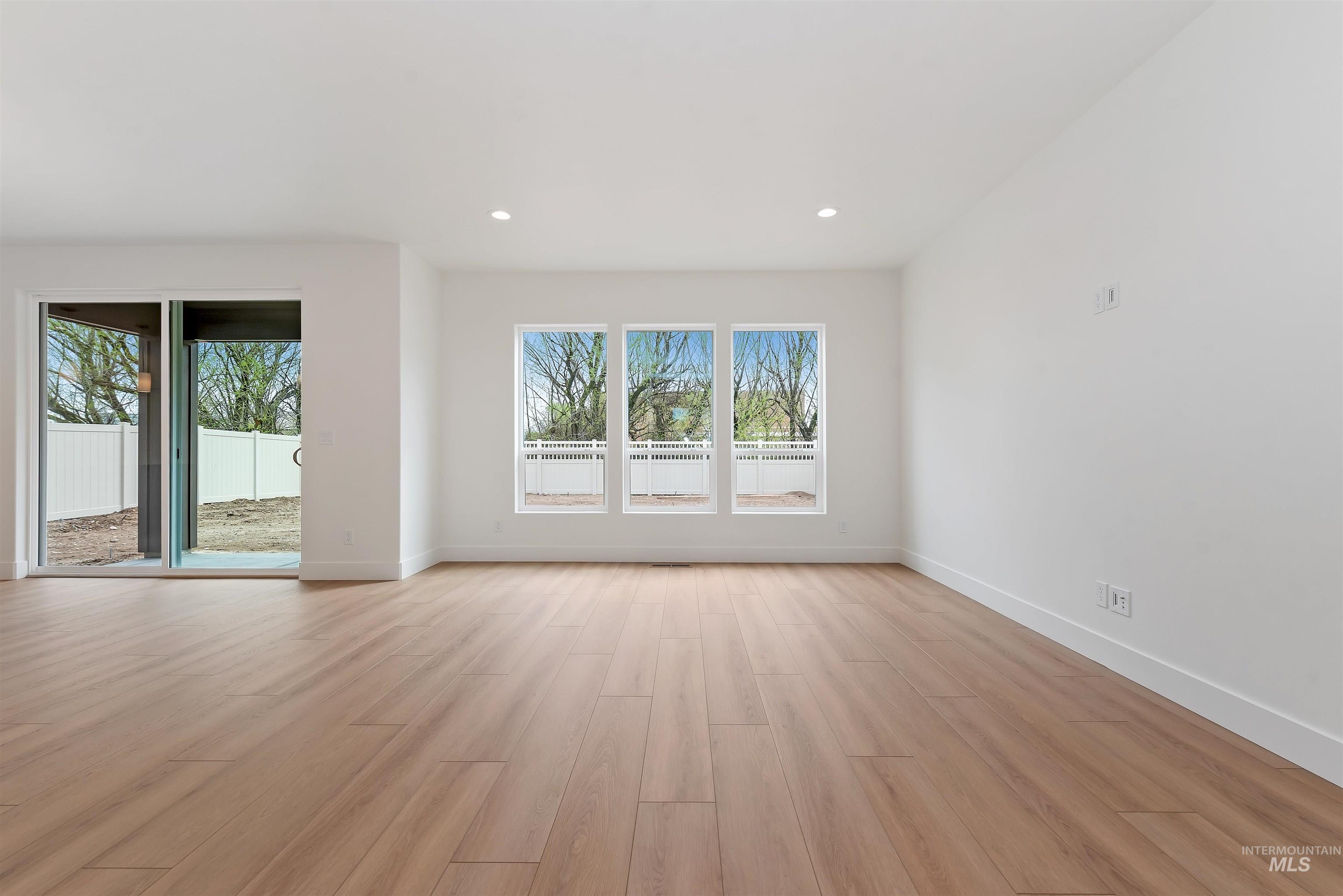 4215 Tropic Way, Caldwell, Idaho 83607, 4 Bedrooms, 2.5 Bathrooms, Residential For Sale, Price $499,880,MLS 98979180