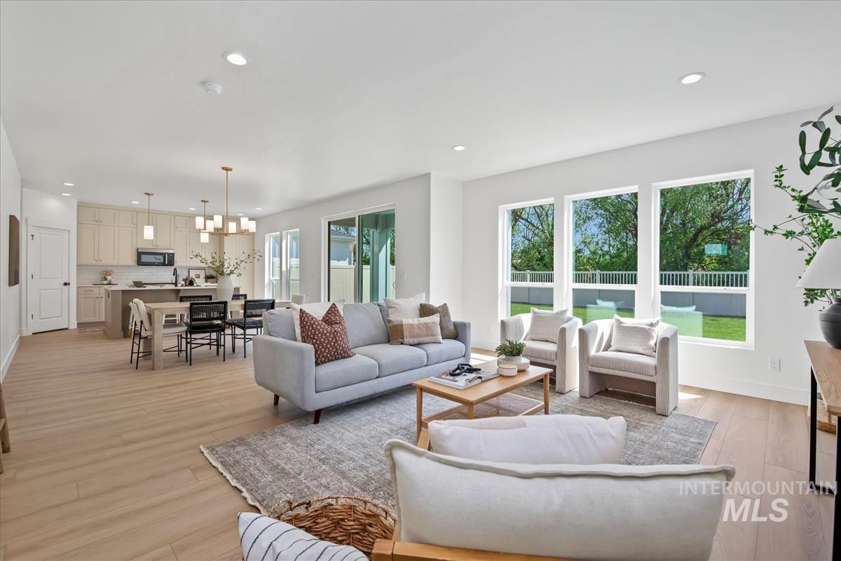 4215 Tropic Way, Caldwell, Idaho 83607, 4 Bedrooms, 2.5 Bathrooms, Residential For Sale, Price $499,880, 98979180