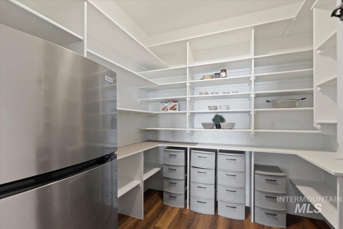 16834 Long Meadow Dr, Caldwell, Idaho 83607, 4 Bedrooms, 3.5 Bathrooms, Residential For Sale, Price $1,179,000,MLS 98979181