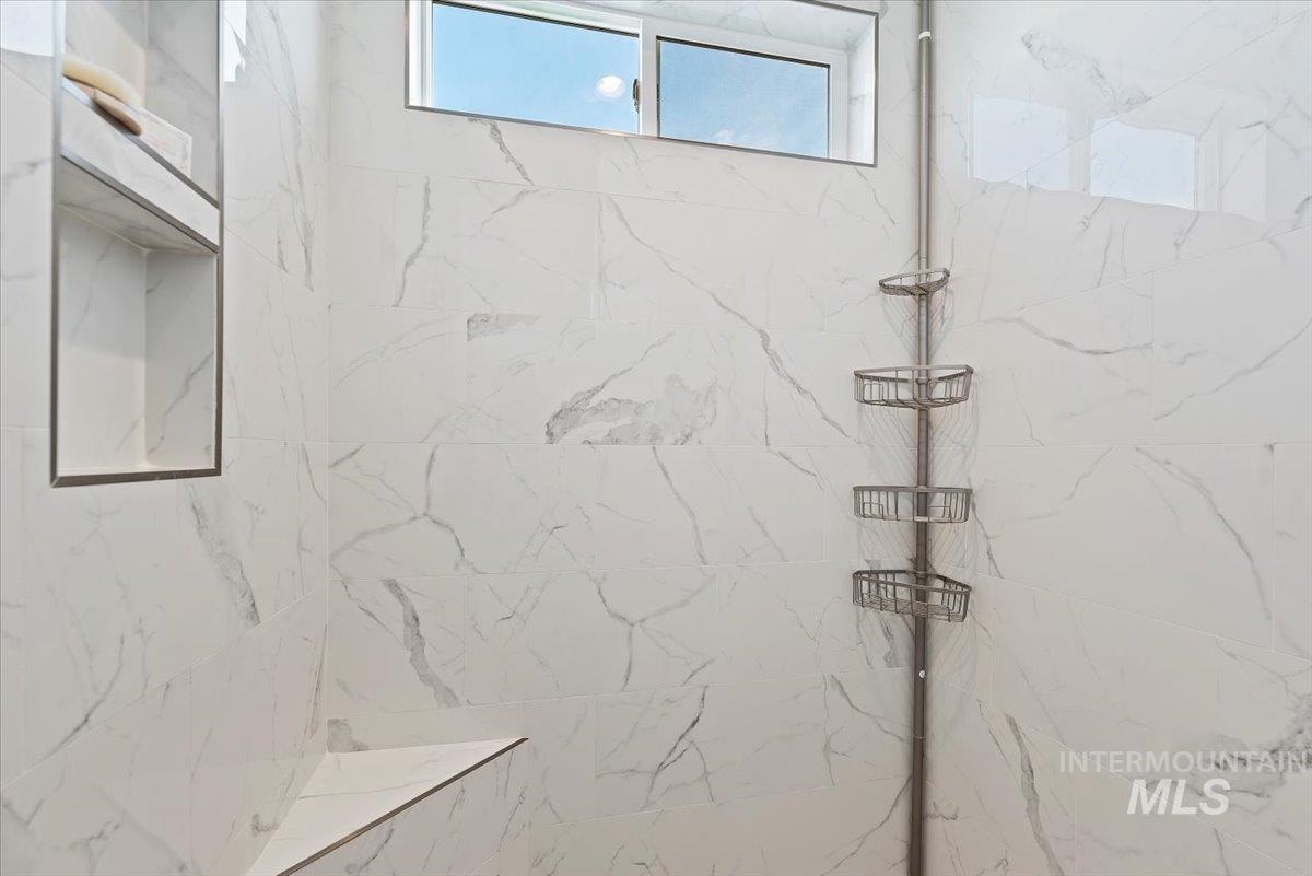 16834 Long Meadow Dr, Caldwell, Idaho 83607, 4 Bedrooms, 3.5 Bathrooms, Residential For Sale, Price $1,179,000,MLS 98979181