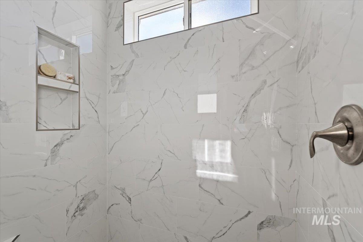 16834 Long Meadow Dr, Caldwell, Idaho 83607, 4 Bedrooms, 3.5 Bathrooms, Residential For Sale, Price $1,179,000,MLS 98979181