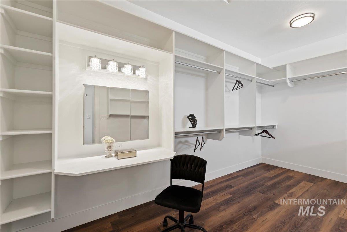 16834 Long Meadow Dr, Caldwell, Idaho 83607, 4 Bedrooms, 3.5 Bathrooms, Residential For Sale, Price $1,179,000,MLS 98979181