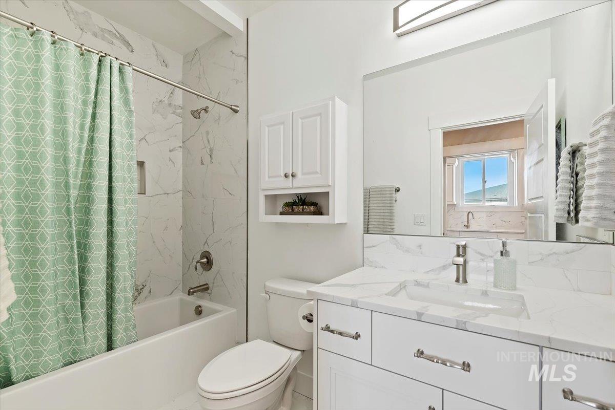 16834 Long Meadow Dr, Caldwell, Idaho 83607, 4 Bedrooms, 3.5 Bathrooms, Residential For Sale, Price $1,179,000,MLS 98979181