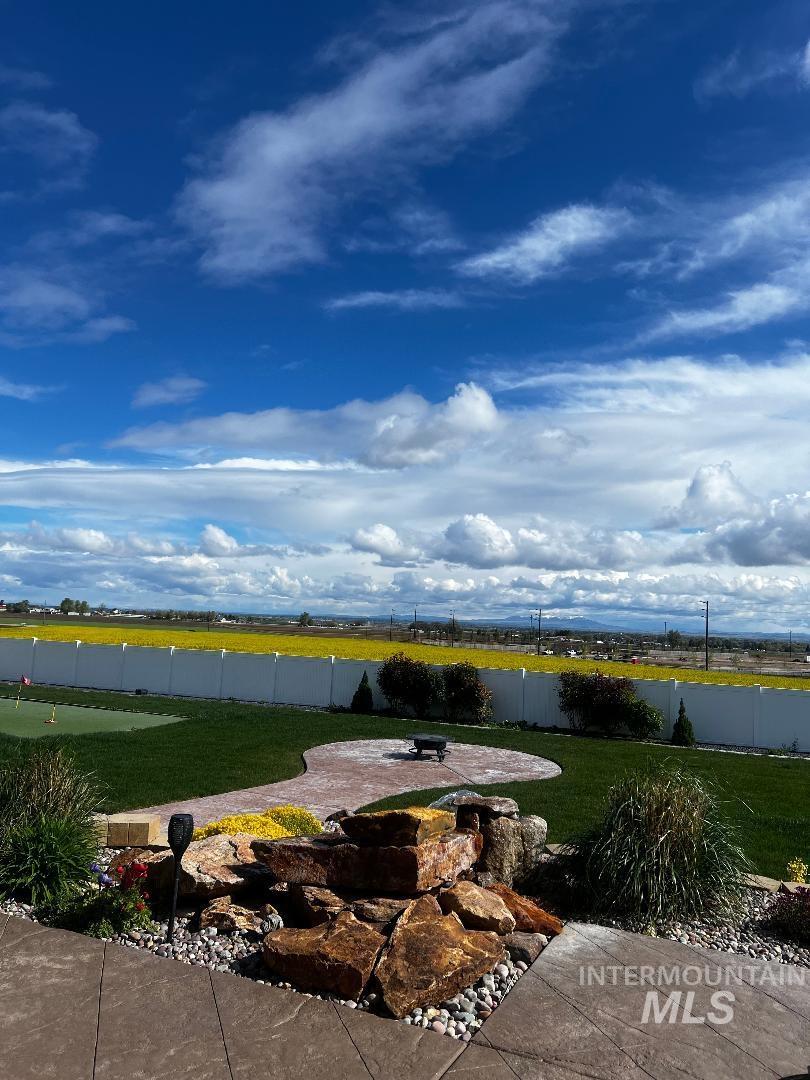 16834 Long Meadow Dr, Caldwell, Idaho 83607, 4 Bedrooms, 3.5 Bathrooms, Residential For Sale, Price $1,179,000,MLS 98979181