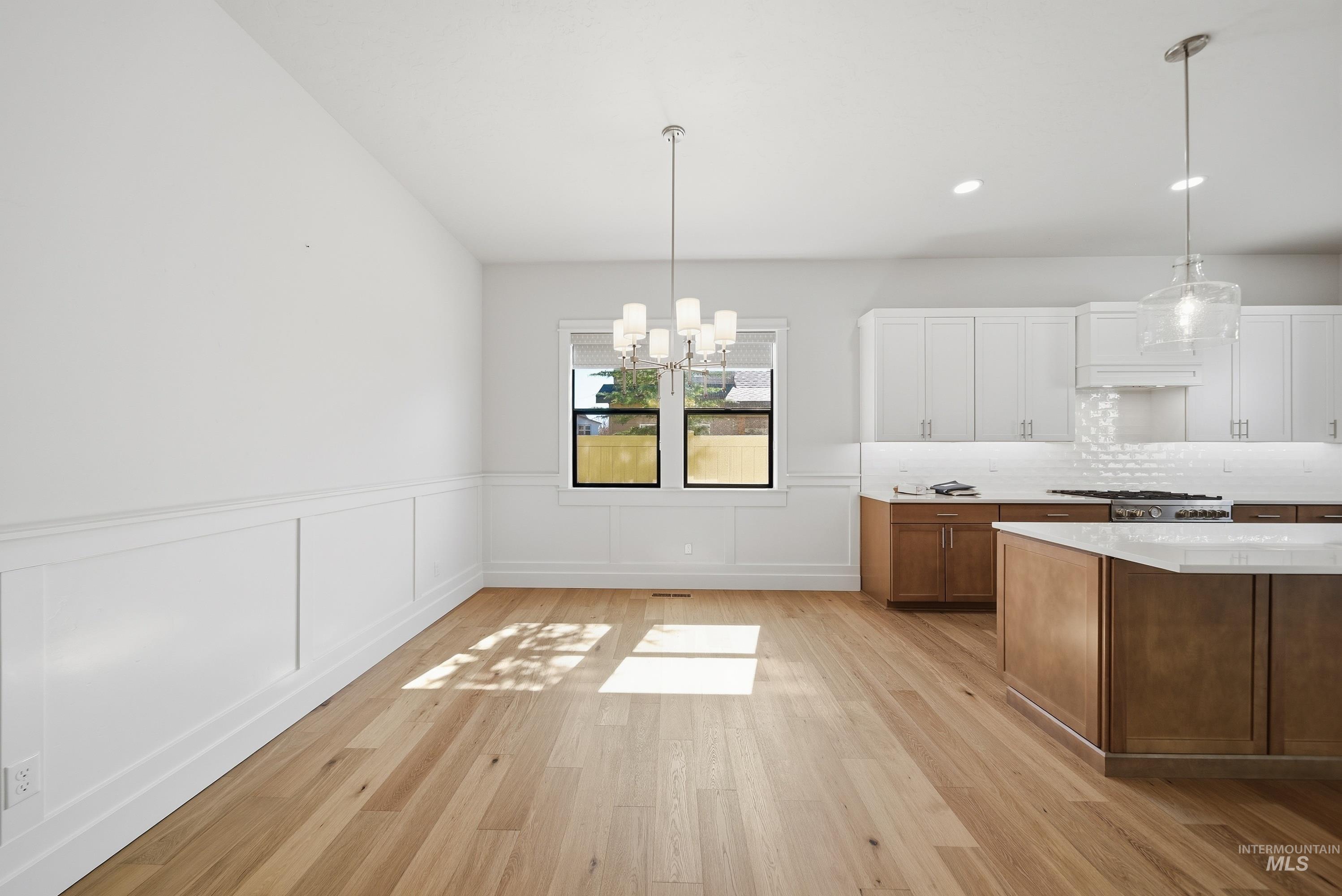 2943 N Sun City Ave, Star, Idaho 83669, 5 Bedrooms, 22.5 Bathrooms, Residential For Sale, Price $765,000,MLS 98979183