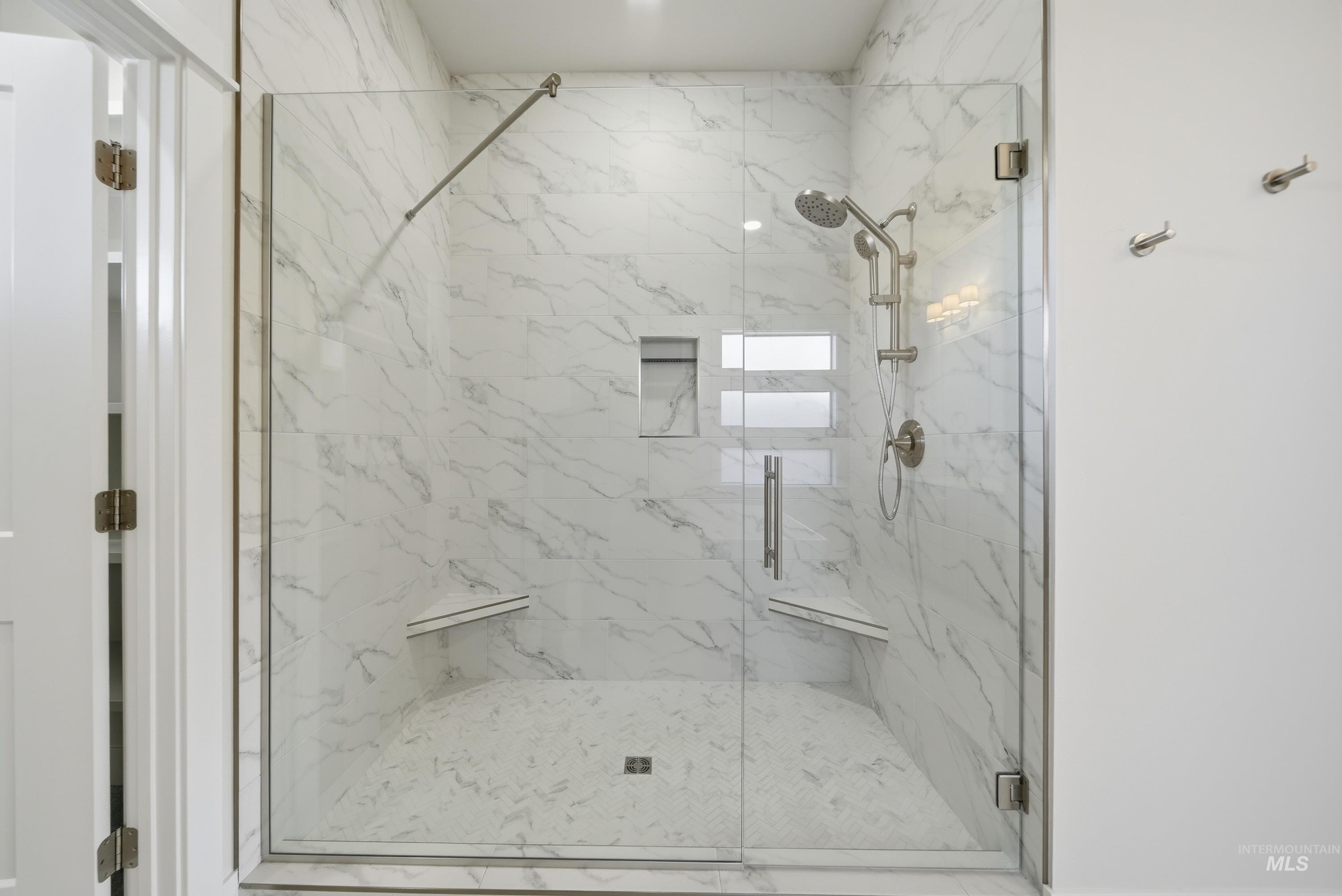 2943 N Sun City Ave, Star, Idaho 83669, 5 Bedrooms, 22.5 Bathrooms, Residential For Sale, Price $765,000,MLS 98979183