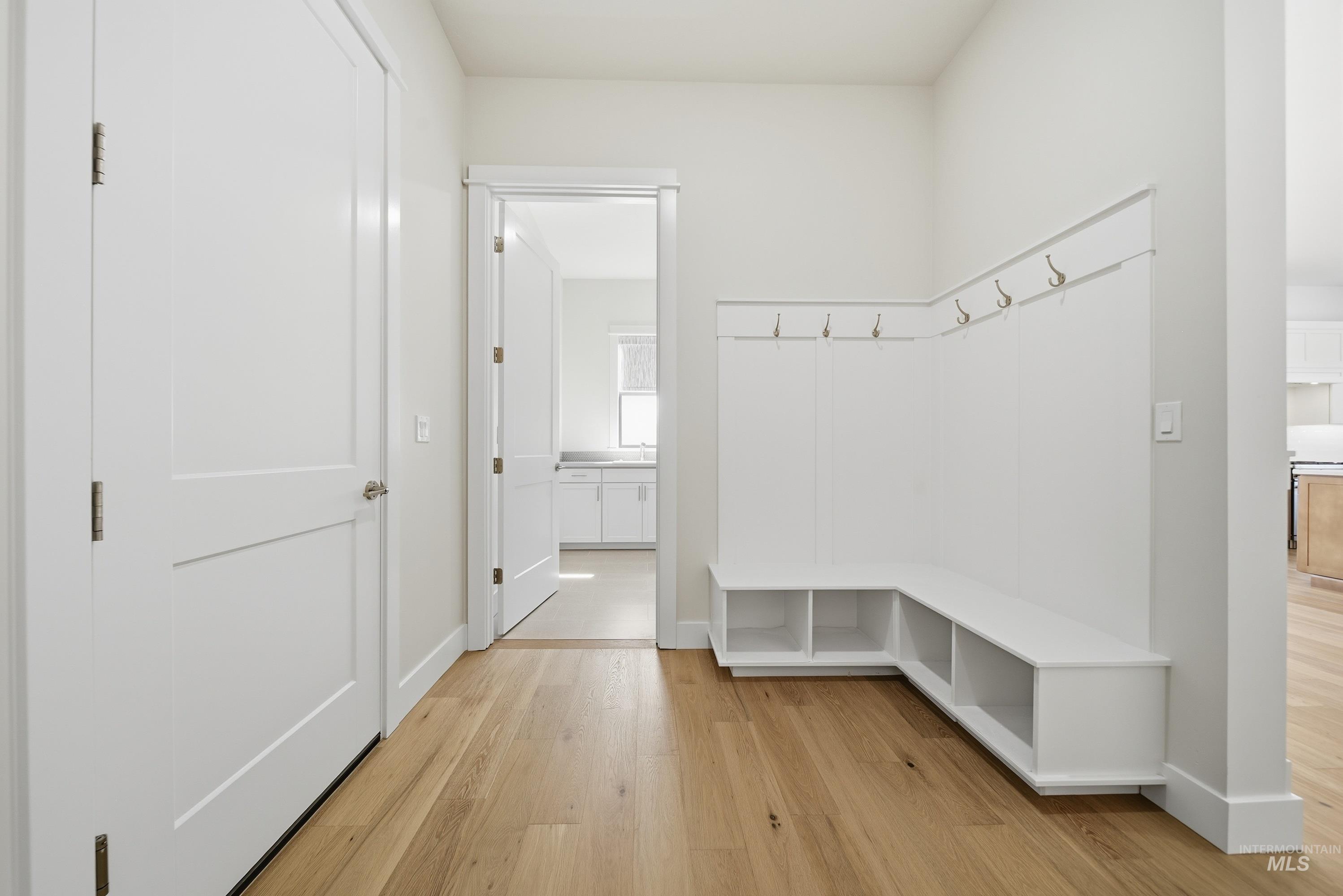 2943 N Sun City Ave, Star, Idaho 83669, 5 Bedrooms, 22.5 Bathrooms, Residential For Sale, Price $765,000,MLS 98979183