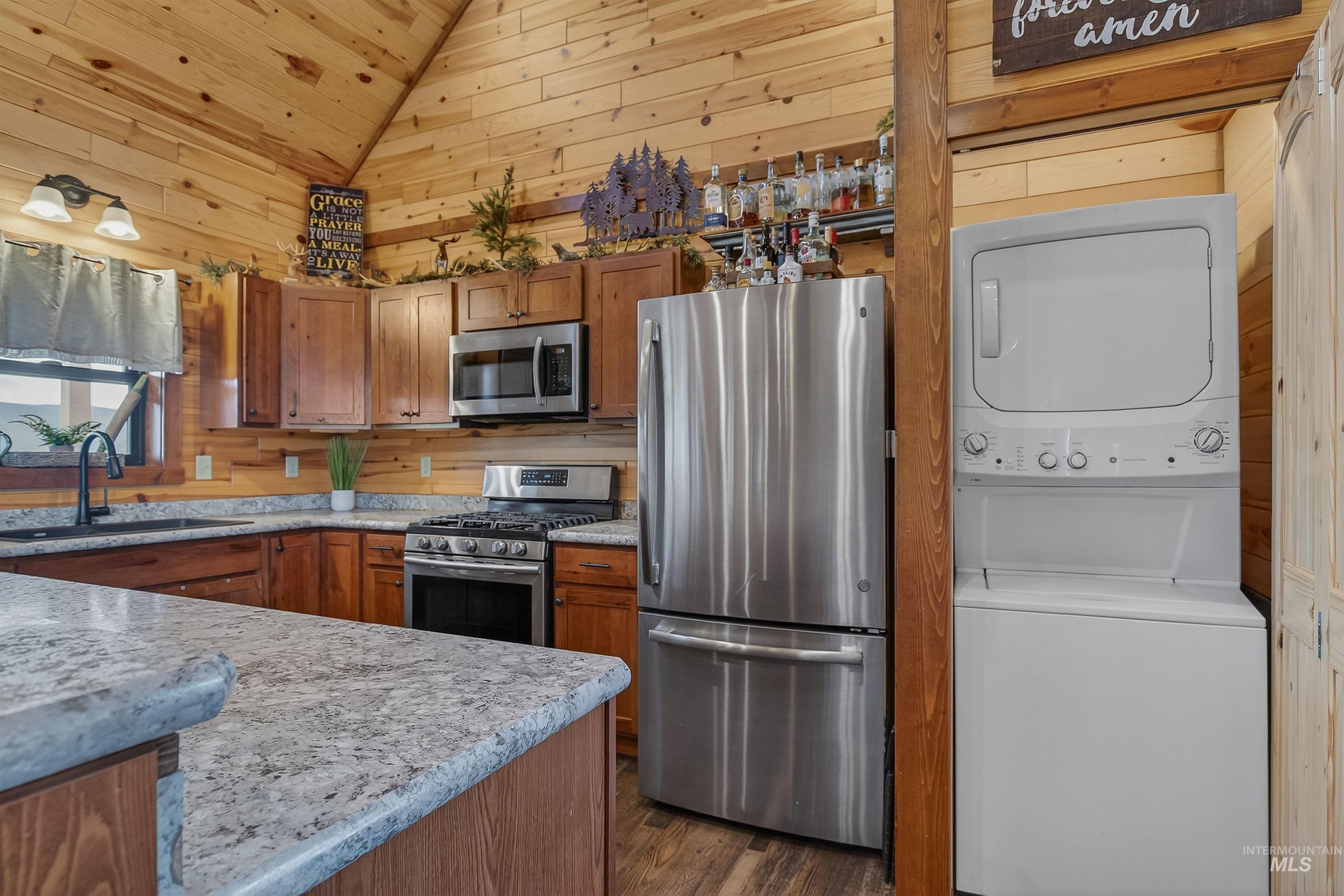 467 Santiam Road, Grangeville, Idaho 83530, 4 Bedrooms, 4 Bathrooms, Residential For Sale, Price $2,750,000,MLS 98979186