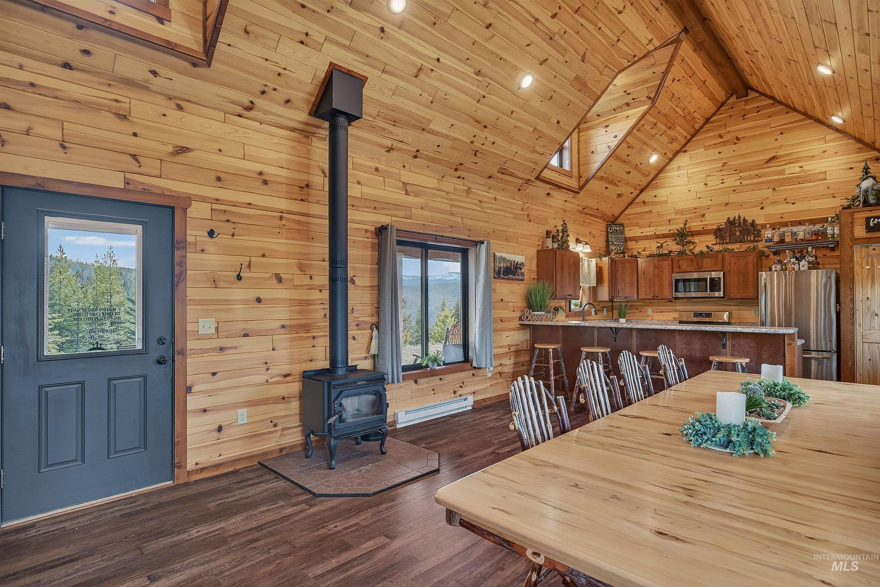 467 Santiam Road, Grangeville, Idaho 83530, 4 Bedrooms, 4 Bathrooms, Residential For Sale, Price $2,750,000,MLS 98979186