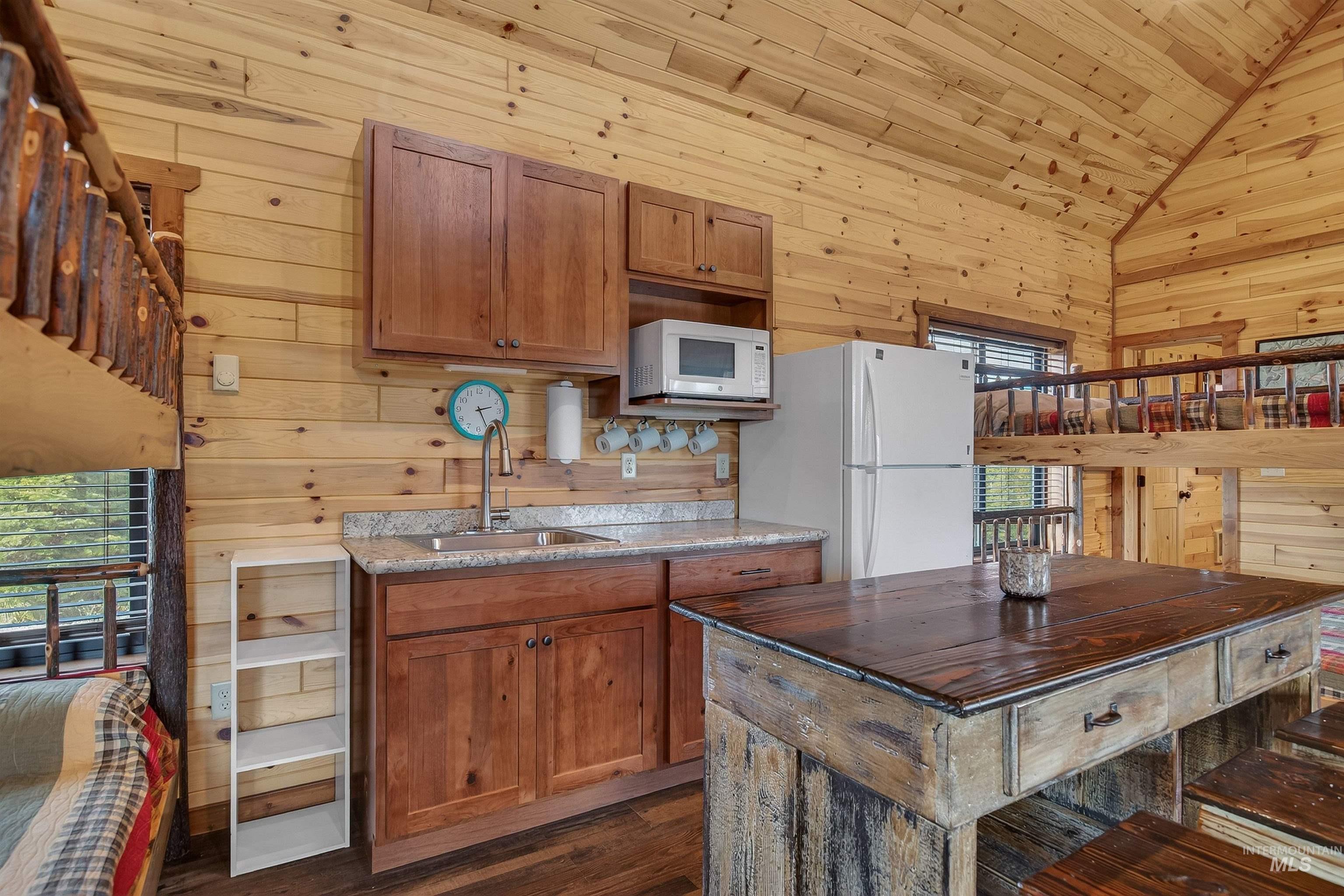 467 Santiam Road, Grangeville, Idaho 83530, 4 Bedrooms, 4 Bathrooms, Residential For Sale, Price $2,750,000,MLS 98979186