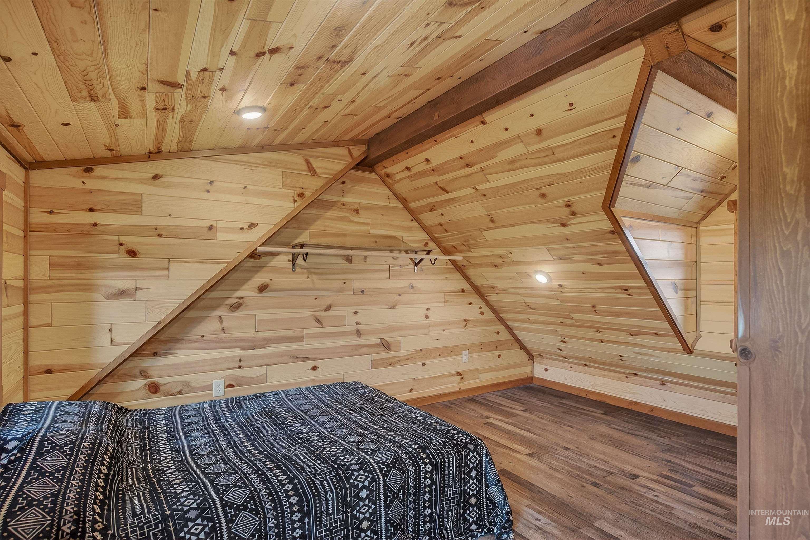 467 Santiam Road, Grangeville, Idaho 83530, 4 Bedrooms, 4 Bathrooms, Residential For Sale, Price $2,750,000,MLS 98979186