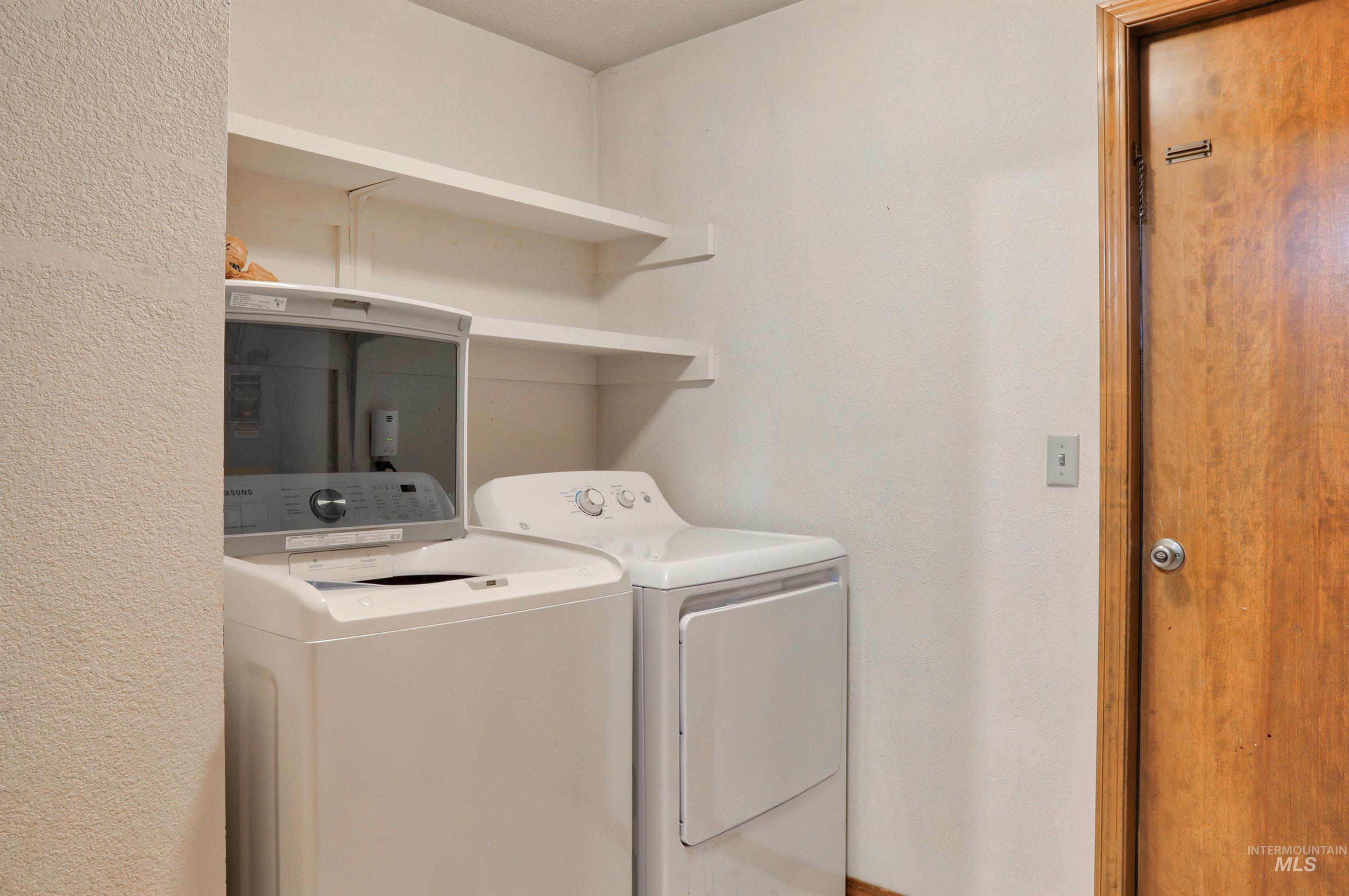 3257 S Norfolk Way, Boise, Idaho 83706-5426, 3 Bedrooms, 2 Bathrooms, Residential For Sale, Price $515,000,MLS 98979191