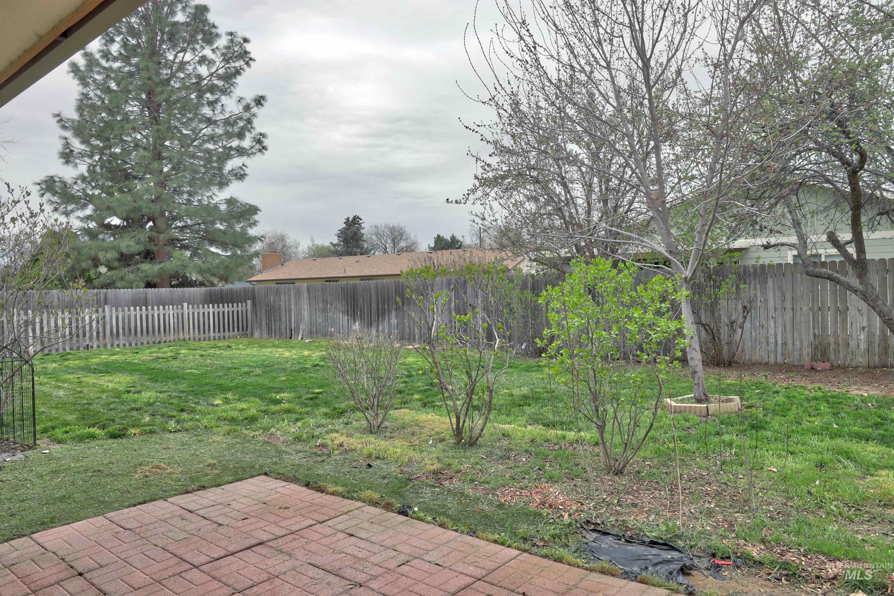 3257 S Norfolk Way, Boise, Idaho 83706-5426, 3 Bedrooms, 2 Bathrooms, Residential For Sale, Price $515,000,MLS 98979191