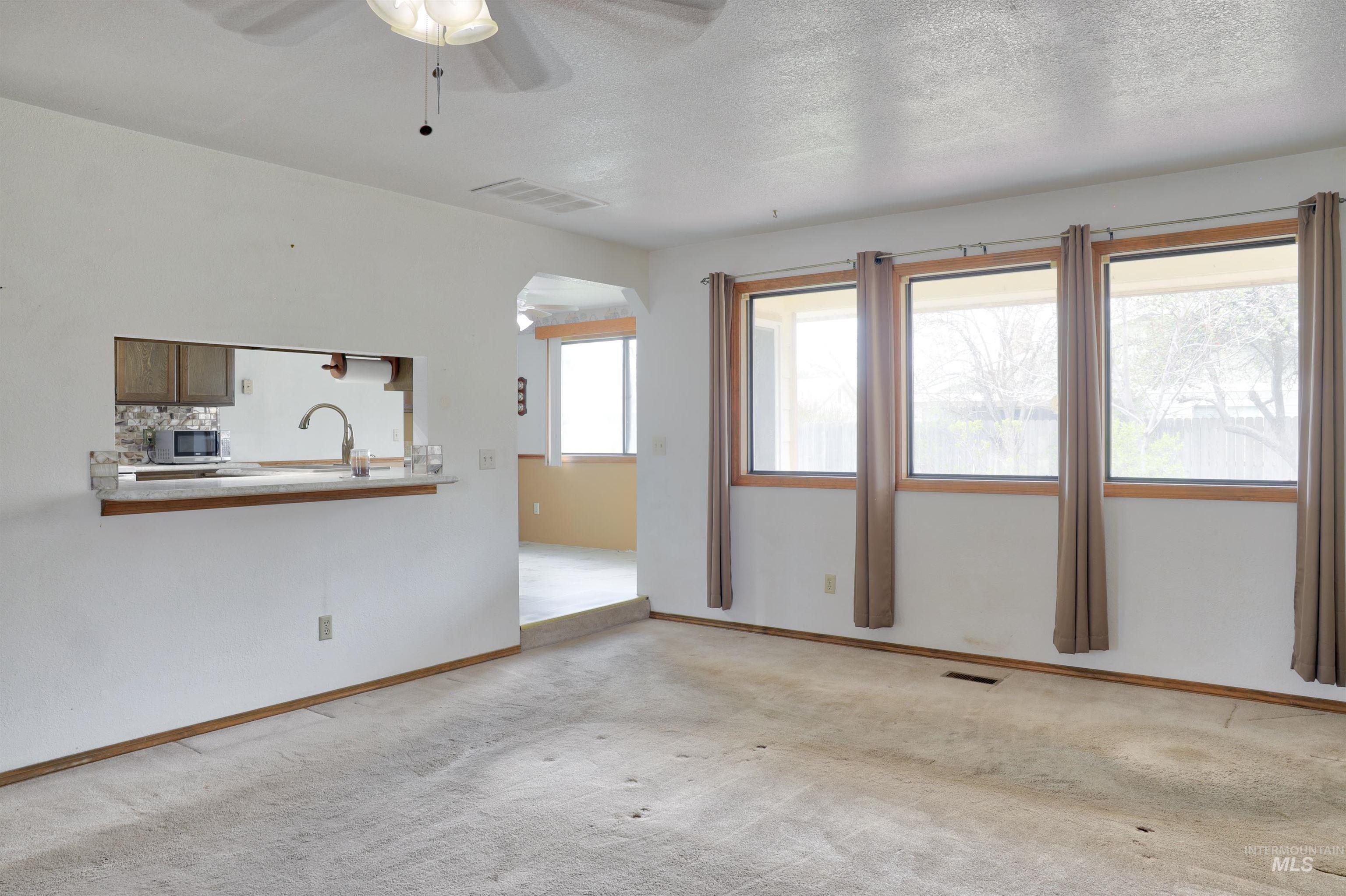 3257 S Norfolk Way, Boise, Idaho 83706-5426, 3 Bedrooms, 2 Bathrooms, Residential For Sale, Price $515,000,MLS 98979191