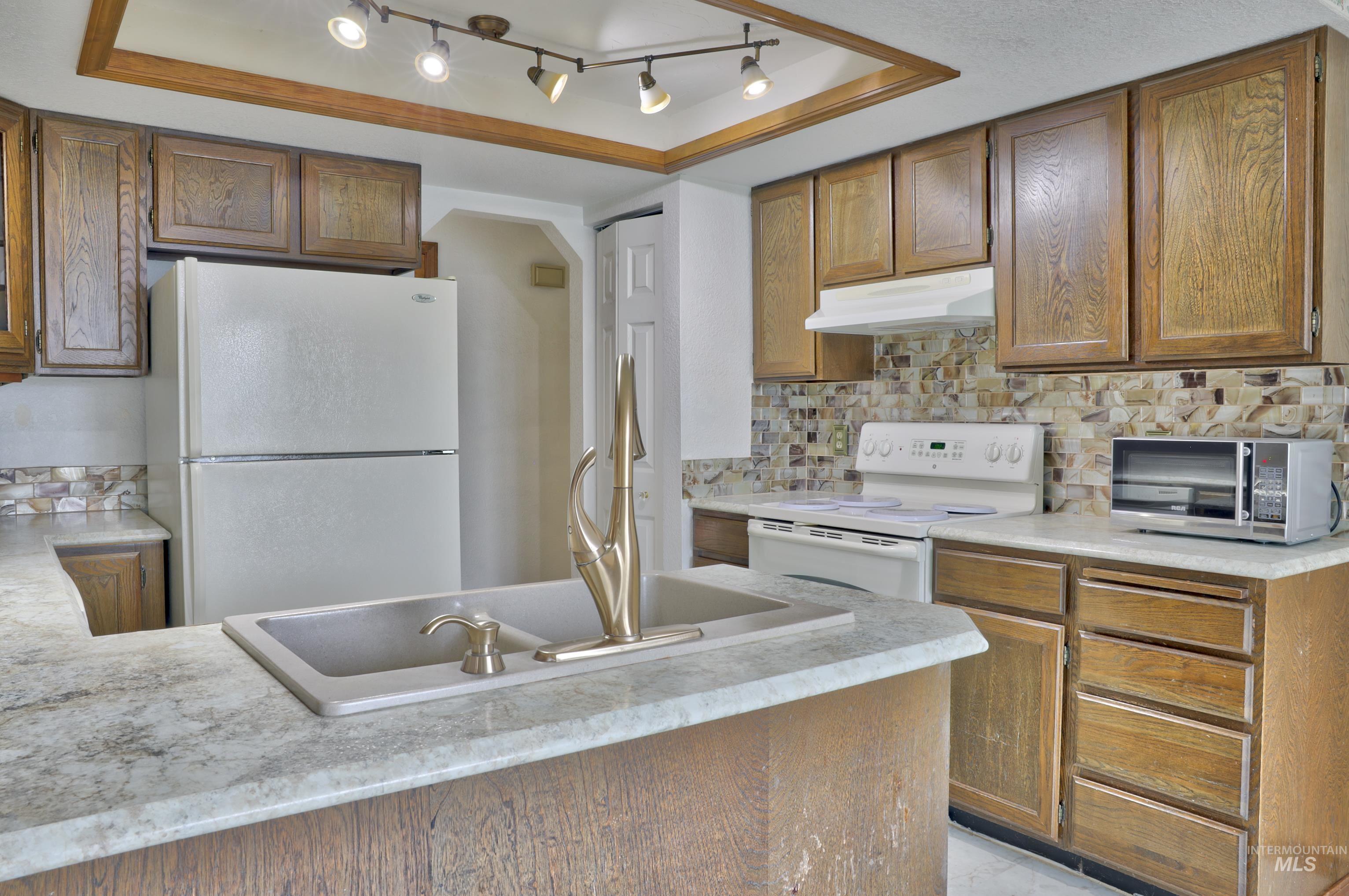 3257 S Norfolk Way, Boise, Idaho 83706-5426, 3 Bedrooms, 2 Bathrooms, Residential For Sale, Price $515,000,MLS 98979191