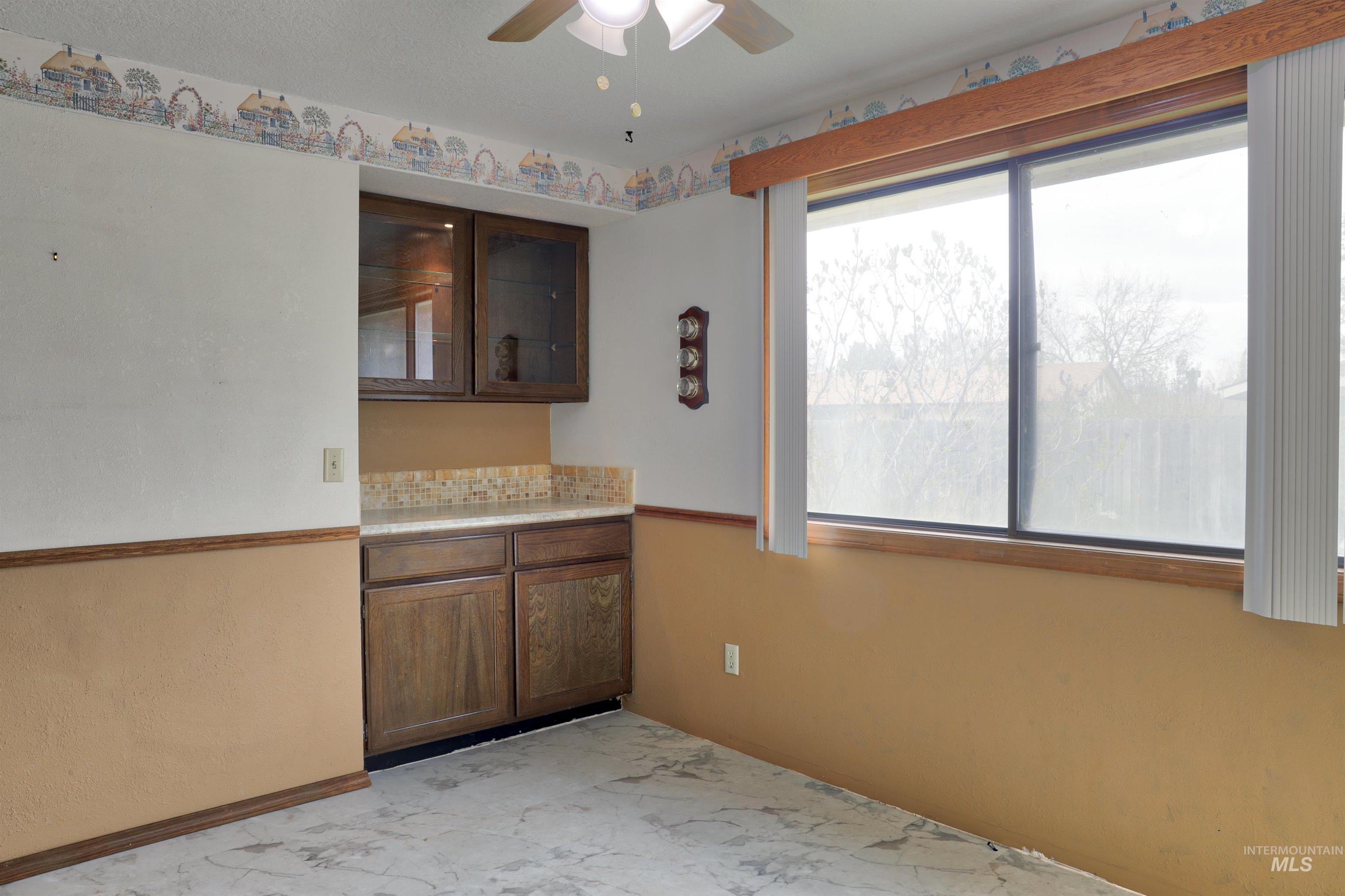 3257 S Norfolk Way, Boise, Idaho 83706-5426, 3 Bedrooms, 2 Bathrooms, Residential For Sale, Price $515,000,MLS 98979191