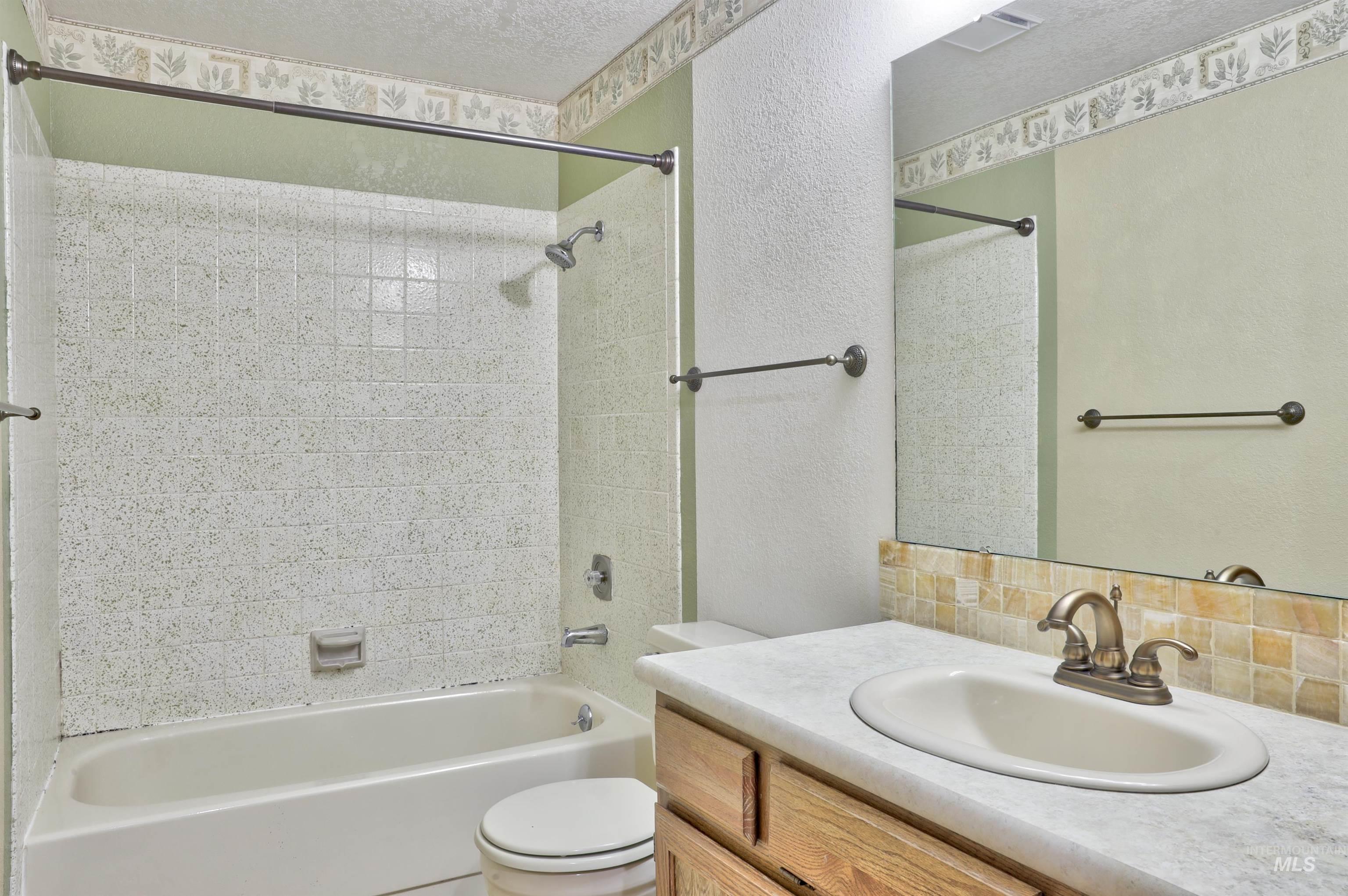 3257 S Norfolk Way, Boise, Idaho 83706-5426, 3 Bedrooms, 2 Bathrooms, Residential For Sale, Price $515,000,MLS 98979191