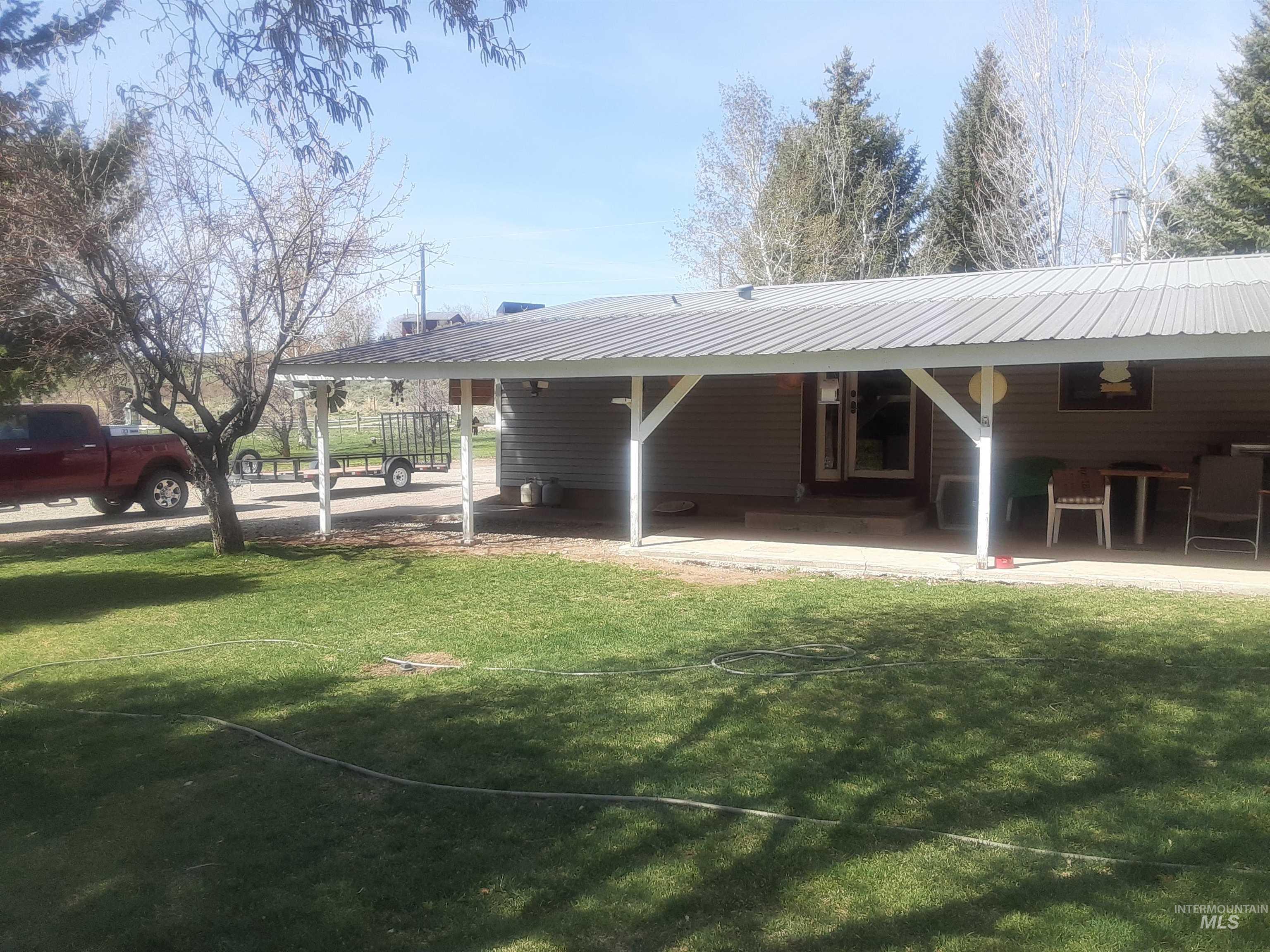 102 Willow Creek Rd, Fairfield, Idaho 83327, 3 Bedrooms, 1.5 Bathrooms, Residential For Sale, Price $409,000,MLS 98979192