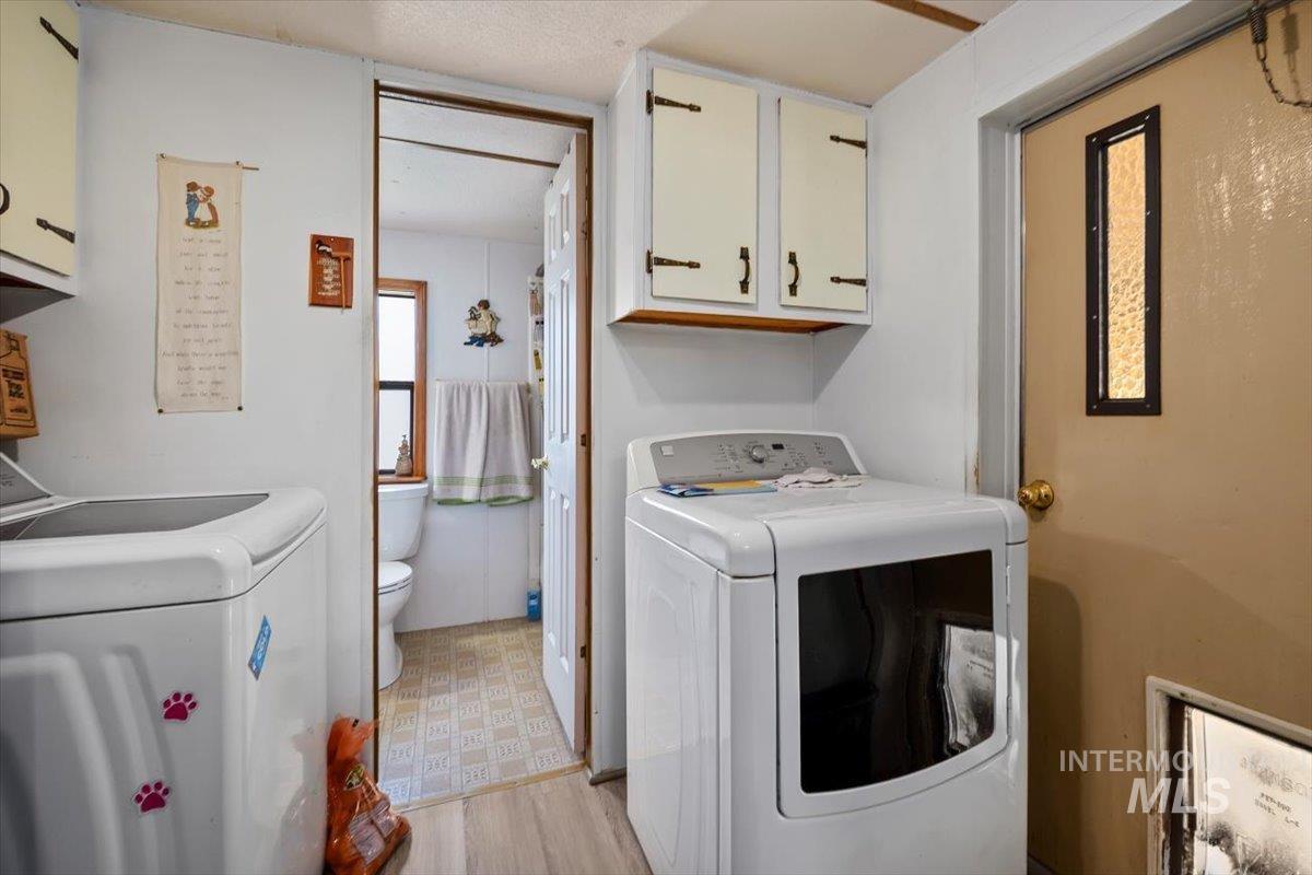 102 Willow Creek Rd, Fairfield, Idaho 83327, 3 Bedrooms, 1.5 Bathrooms, Residential For Sale, Price $399,000,MLS 98979192