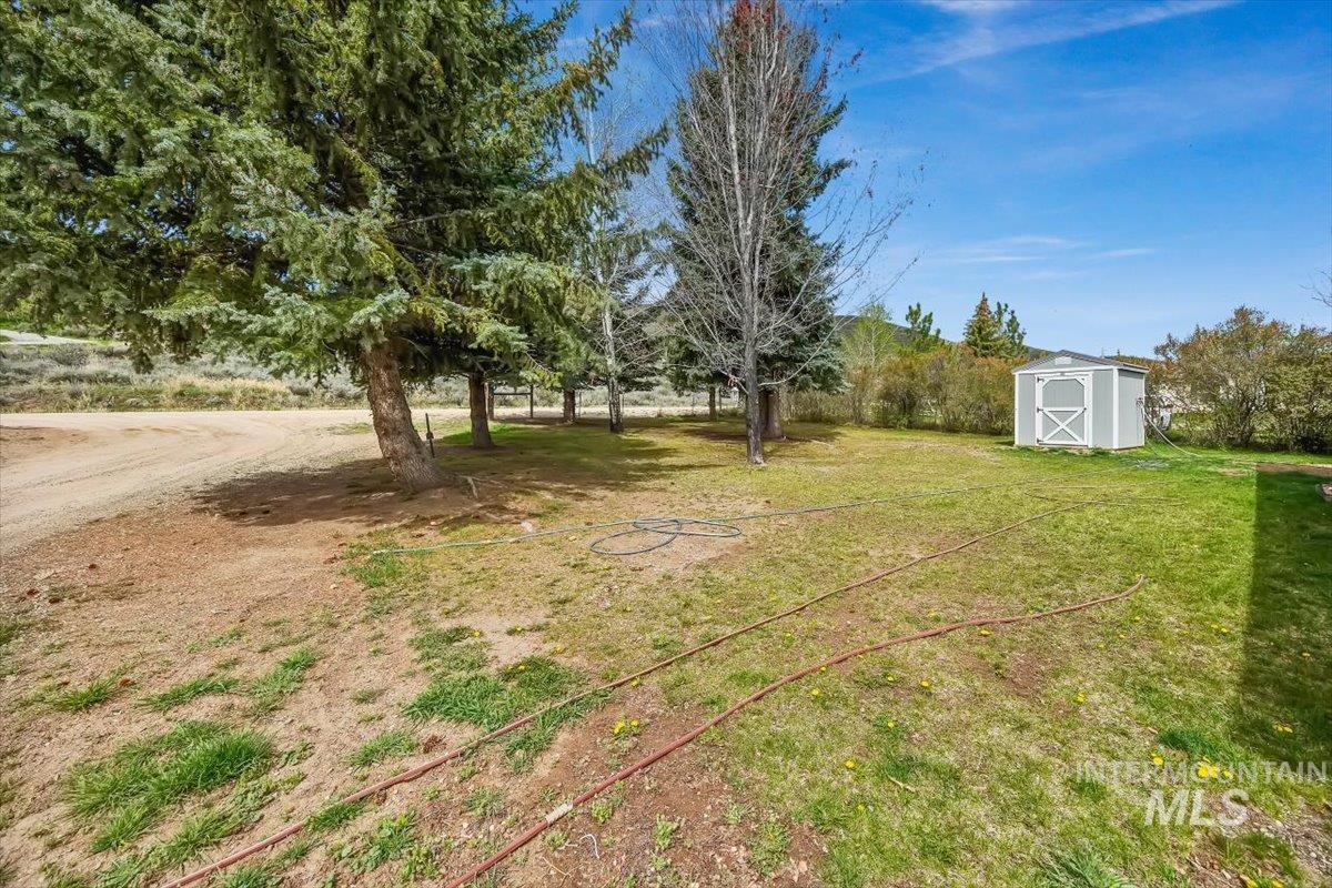 102 Willow Creek Rd, Fairfield, Idaho 83327, 3 Bedrooms, 1.5 Bathrooms, Residential For Sale, Price $399,000,MLS 98979192