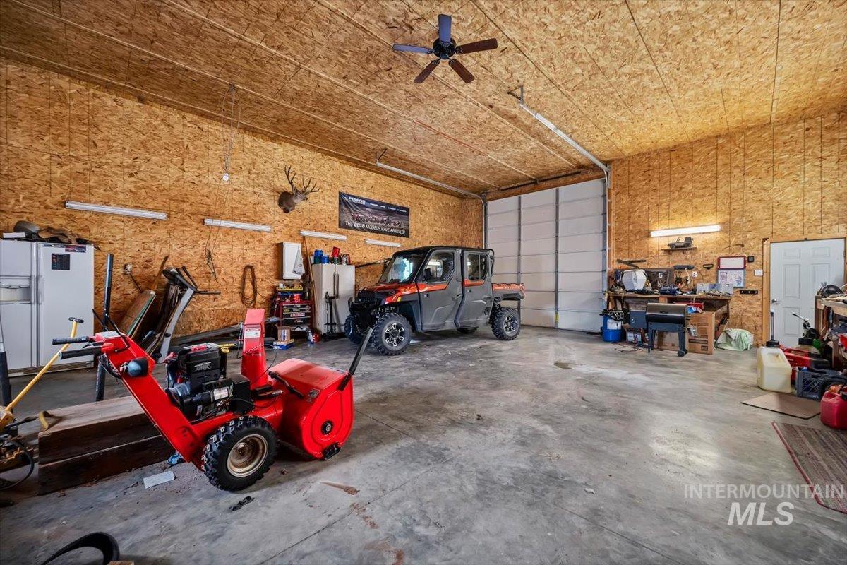102 Willow Creek Rd, Fairfield, Idaho 83327, 3 Bedrooms, 1.5 Bathrooms, Residential For Sale, Price $399,000,MLS 98979192