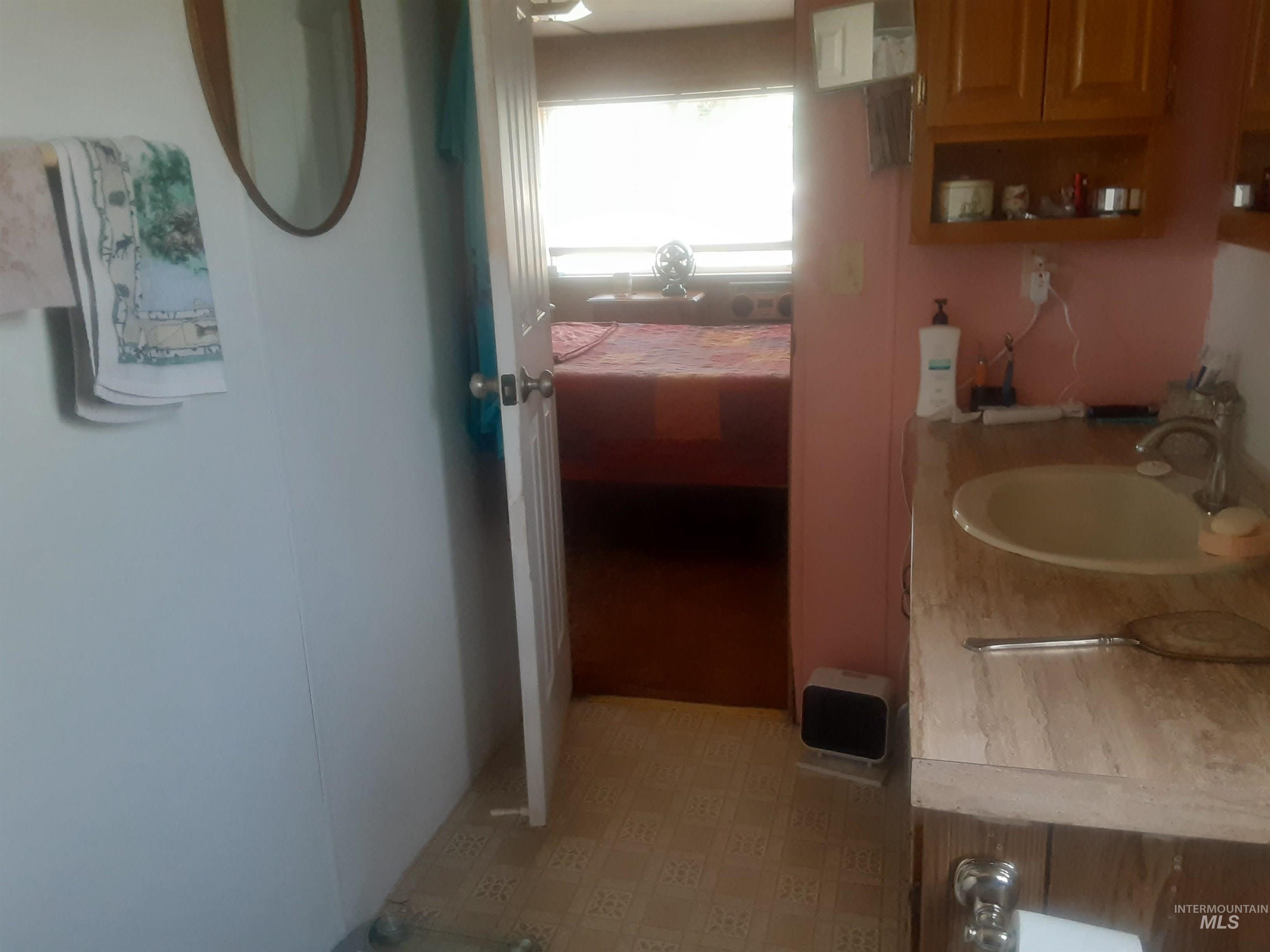 102 Willow Creek Rd, Fairfield, Idaho 83327, 3 Bedrooms, 1.5 Bathrooms, Residential For Sale, Price $409,000,MLS 98979192