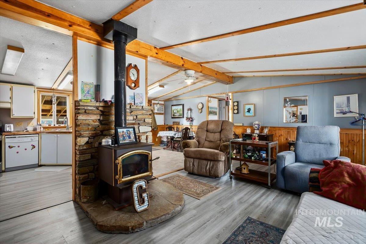 102 Willow Creek Rd, Fairfield, Idaho 83327, 3 Bedrooms, 1.5 Bathrooms, Residential For Sale, Price $399,000,MLS 98979192