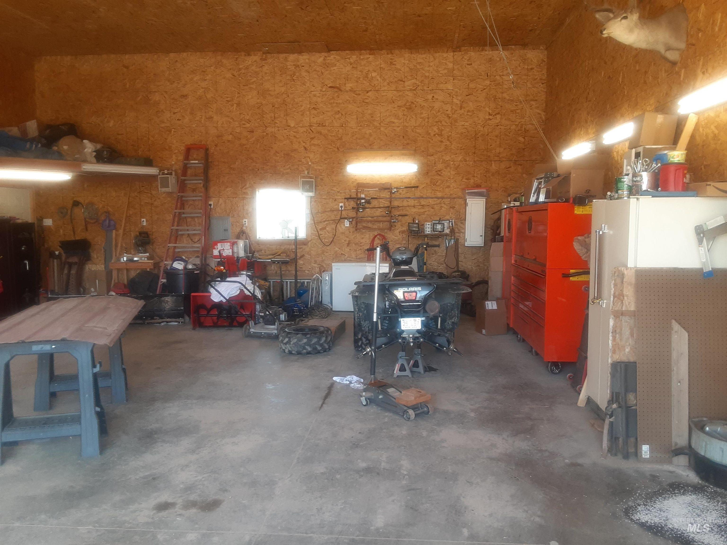 102 Willow Creek Rd, Fairfield, Idaho 83327, 3 Bedrooms, 1.5 Bathrooms, Residential For Sale, Price $409,000, 98979192