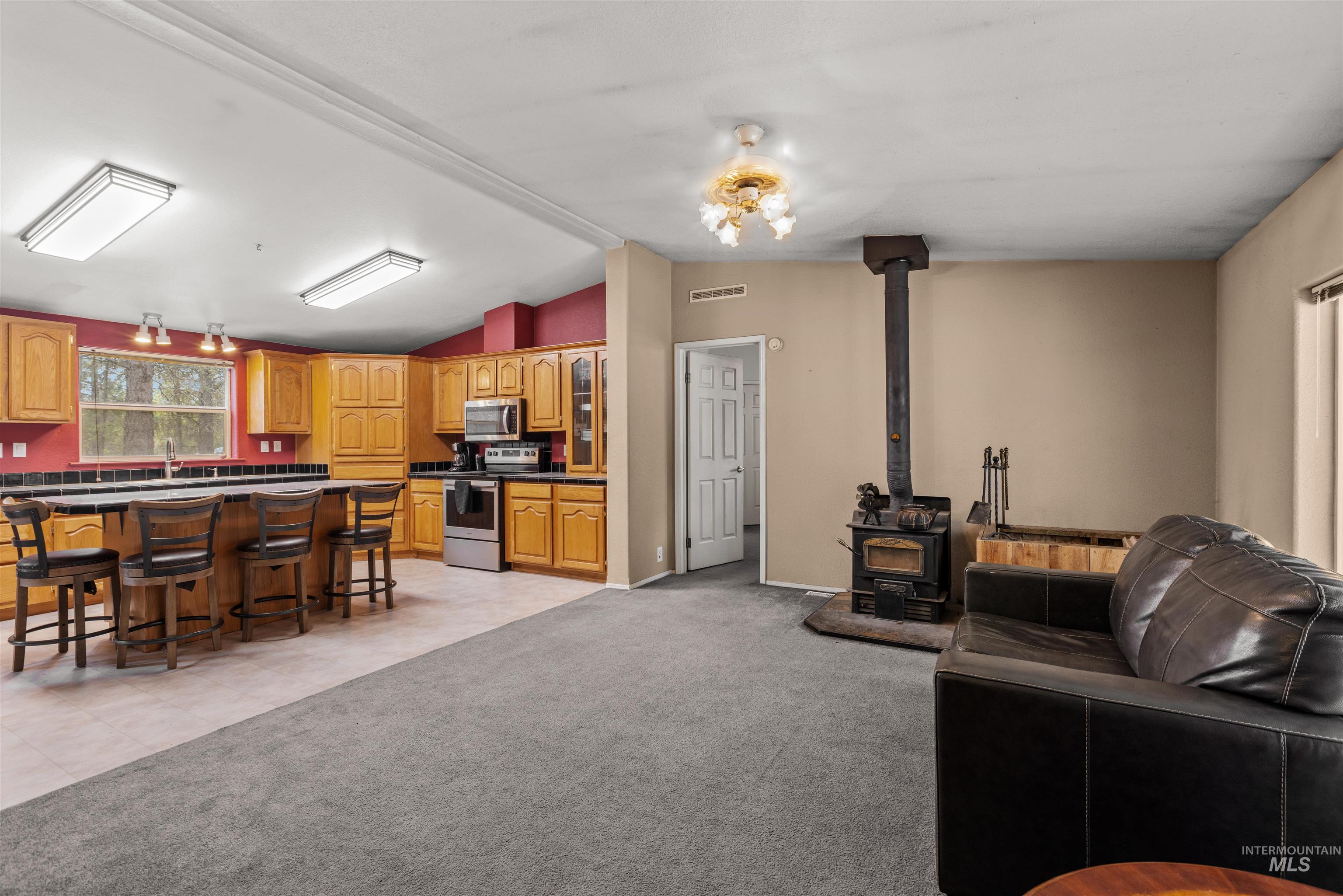 1911 Gold Dust, Cascade, Idaho 83611, 3 Bedrooms, 2 Bathrooms, Residential For Sale, Price $559,900,MLS 98979194