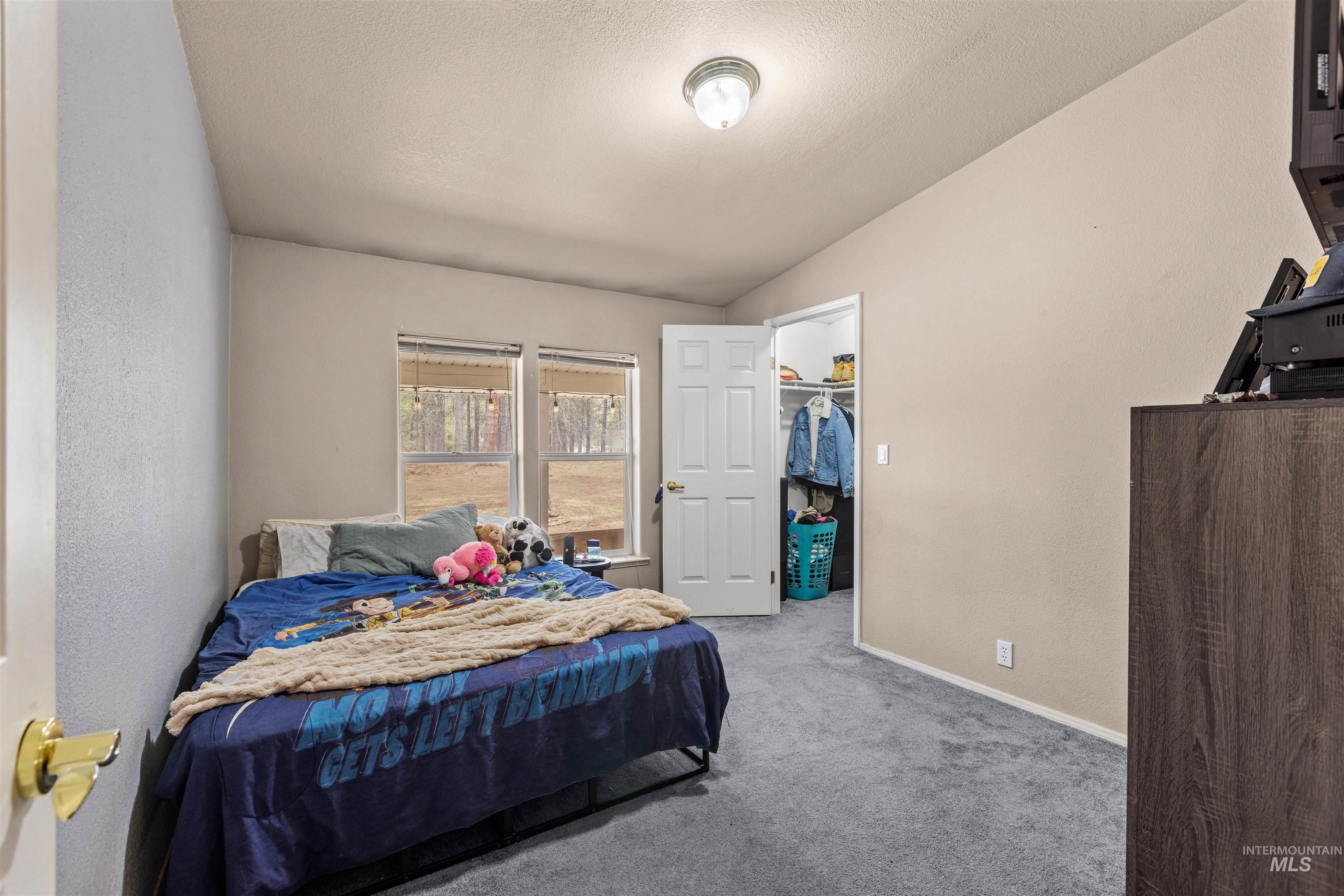 1911 Gold Dust, Cascade, Idaho 83611, 3 Bedrooms, 2 Bathrooms, Residential For Sale, Price $559,900,MLS 98979194