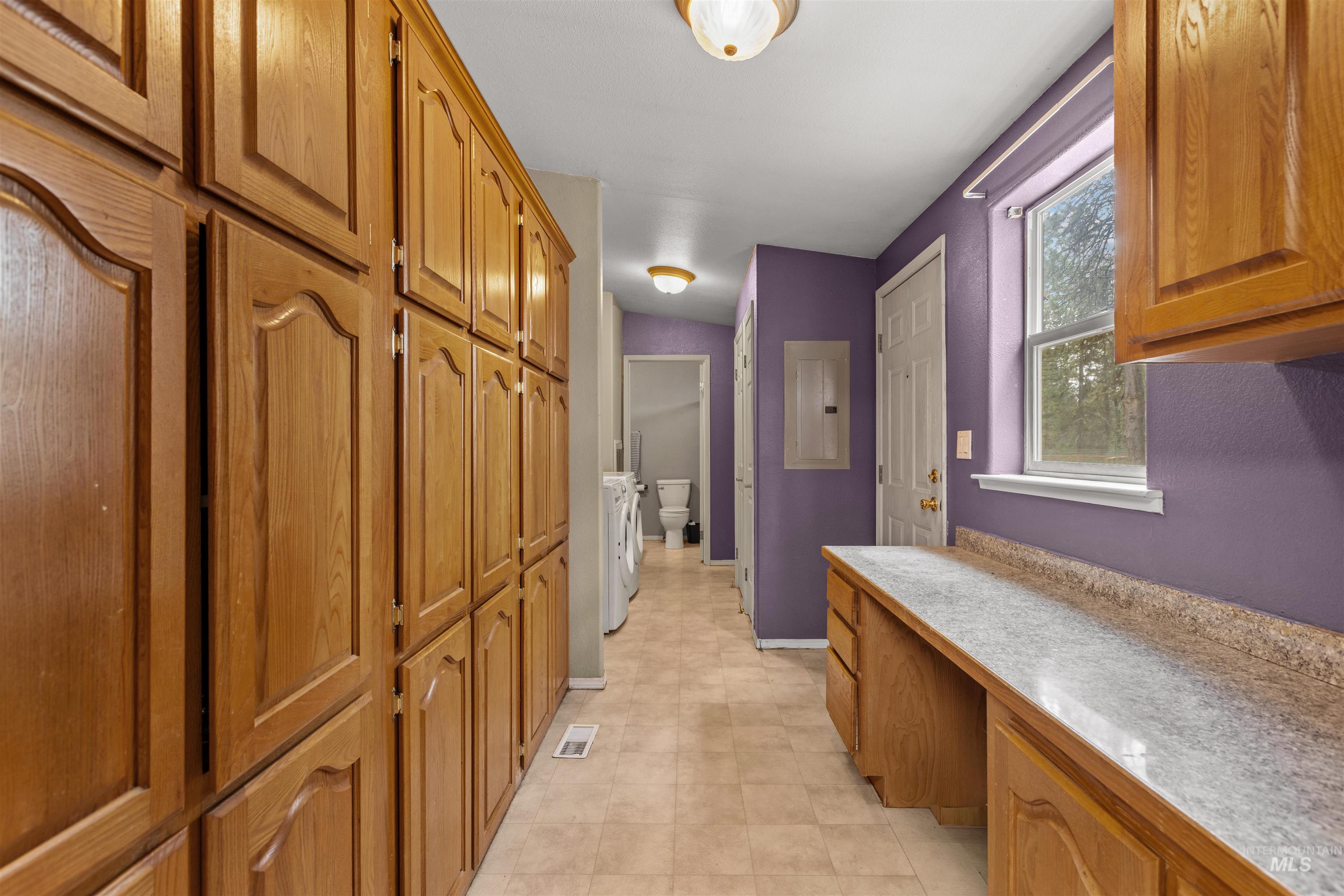 1911 Gold Dust, Cascade, Idaho 83611, 3 Bedrooms, 2 Bathrooms, Residential For Sale, Price $559,900,MLS 98979194