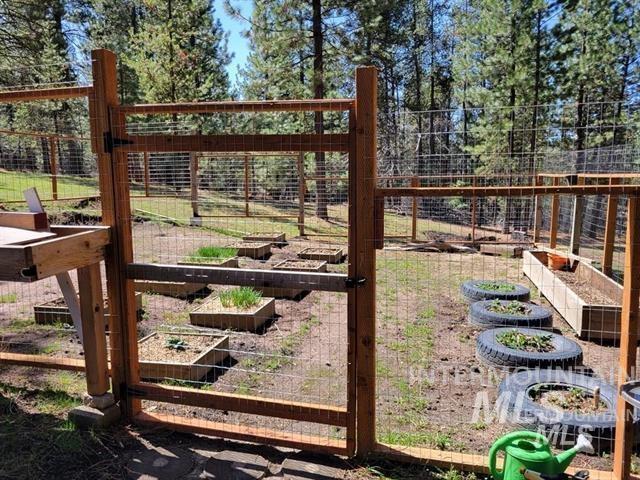 1911 Gold Dust, Cascade, Idaho 83611, 3 Bedrooms, 2 Bathrooms, Residential For Sale, Price $559,900,MLS 98979194