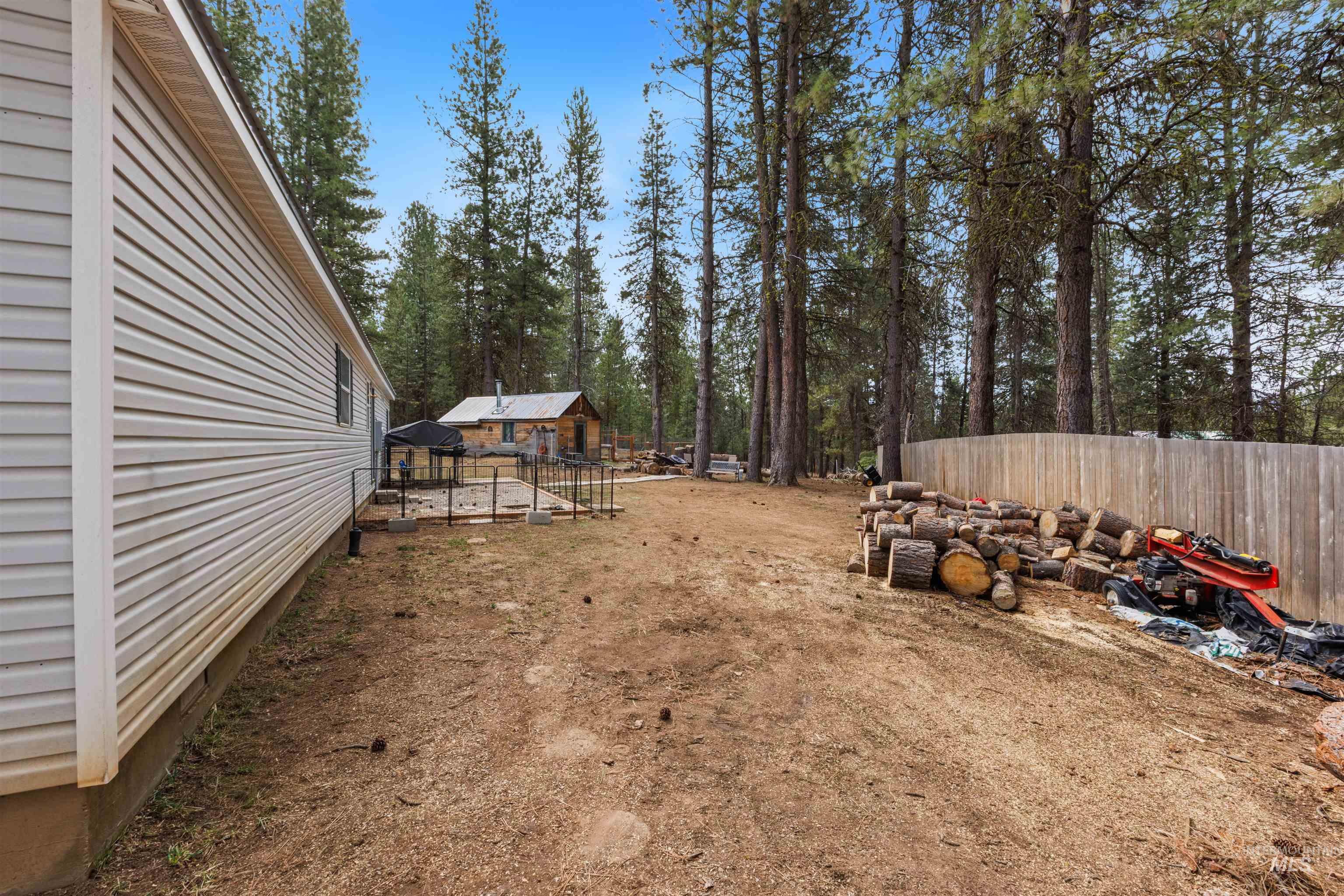 1911 Gold Dust, Cascade, Idaho 83611, 3 Bedrooms, 2 Bathrooms, Residential For Sale, Price $559,900,MLS 98979194
