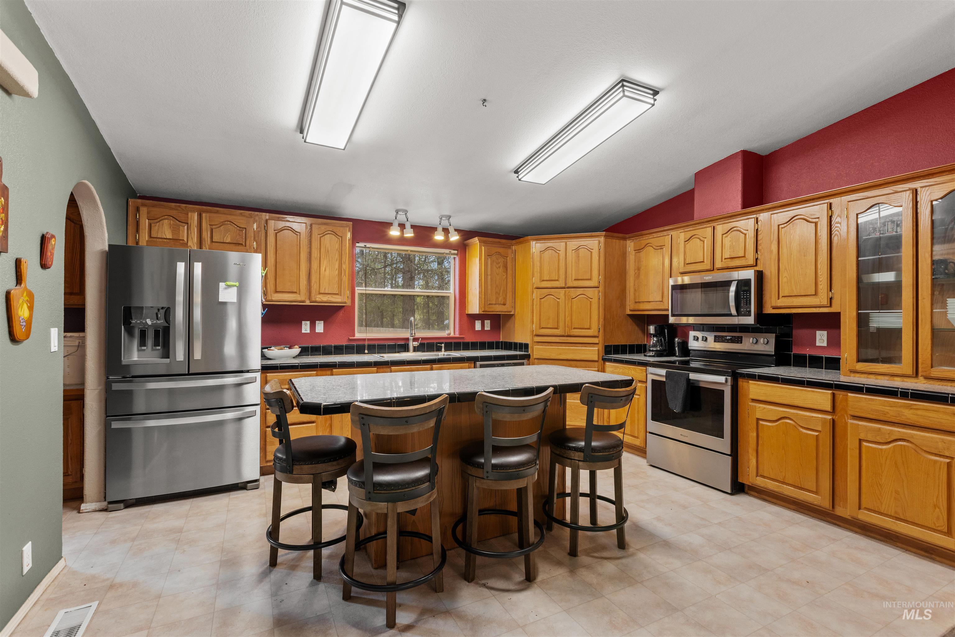 1911 Gold Dust, Cascade, Idaho 83611, 3 Bedrooms, 2 Bathrooms, Residential For Sale, Price $559,900,MLS 98979194