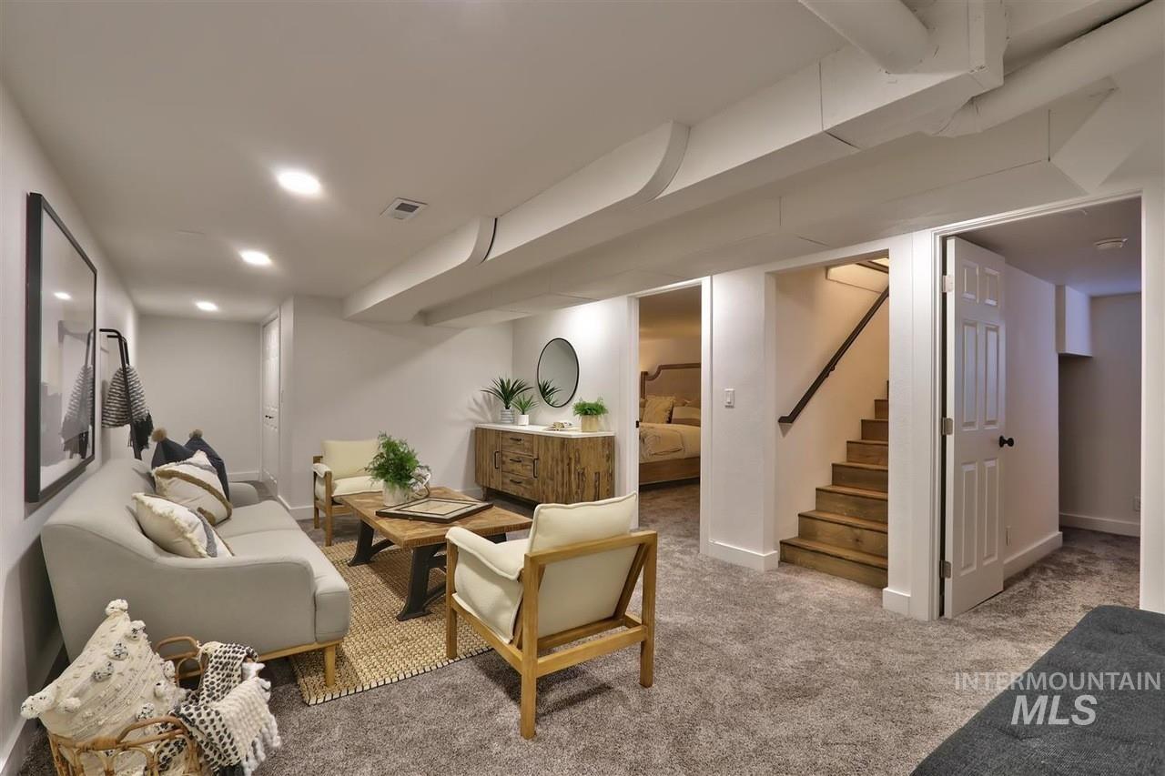 2316 W Kootenai St, Boise, Idaho 83705, 4 Bedrooms, 2 Bathrooms, Residential Income For Sale, Price $599,900, 98979195