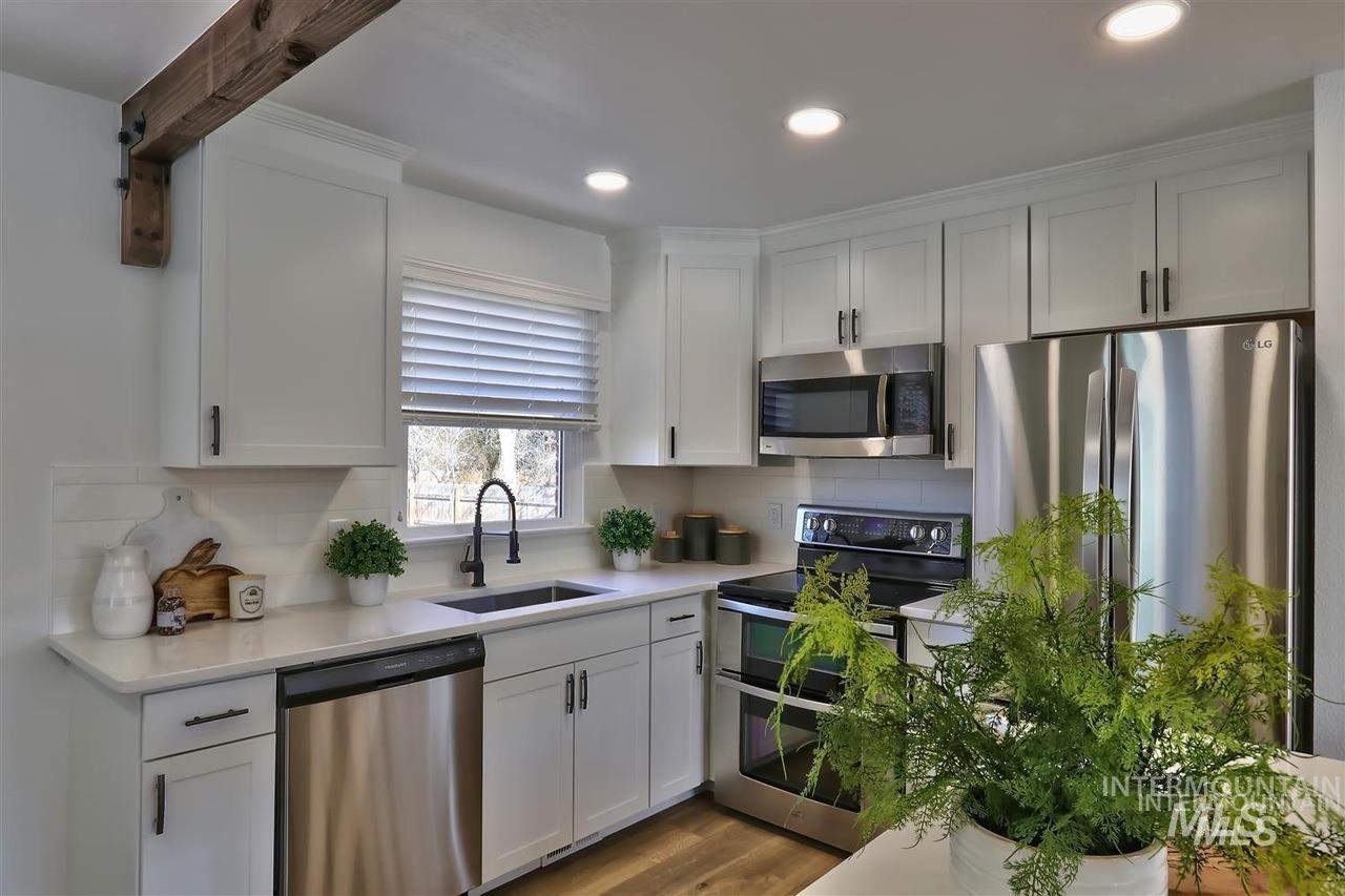 2316 W Kootenai St, Boise, Idaho 83705, 4 Bedrooms, 2 Bathrooms, Residential Income For Sale, Price $599,900, 98979195