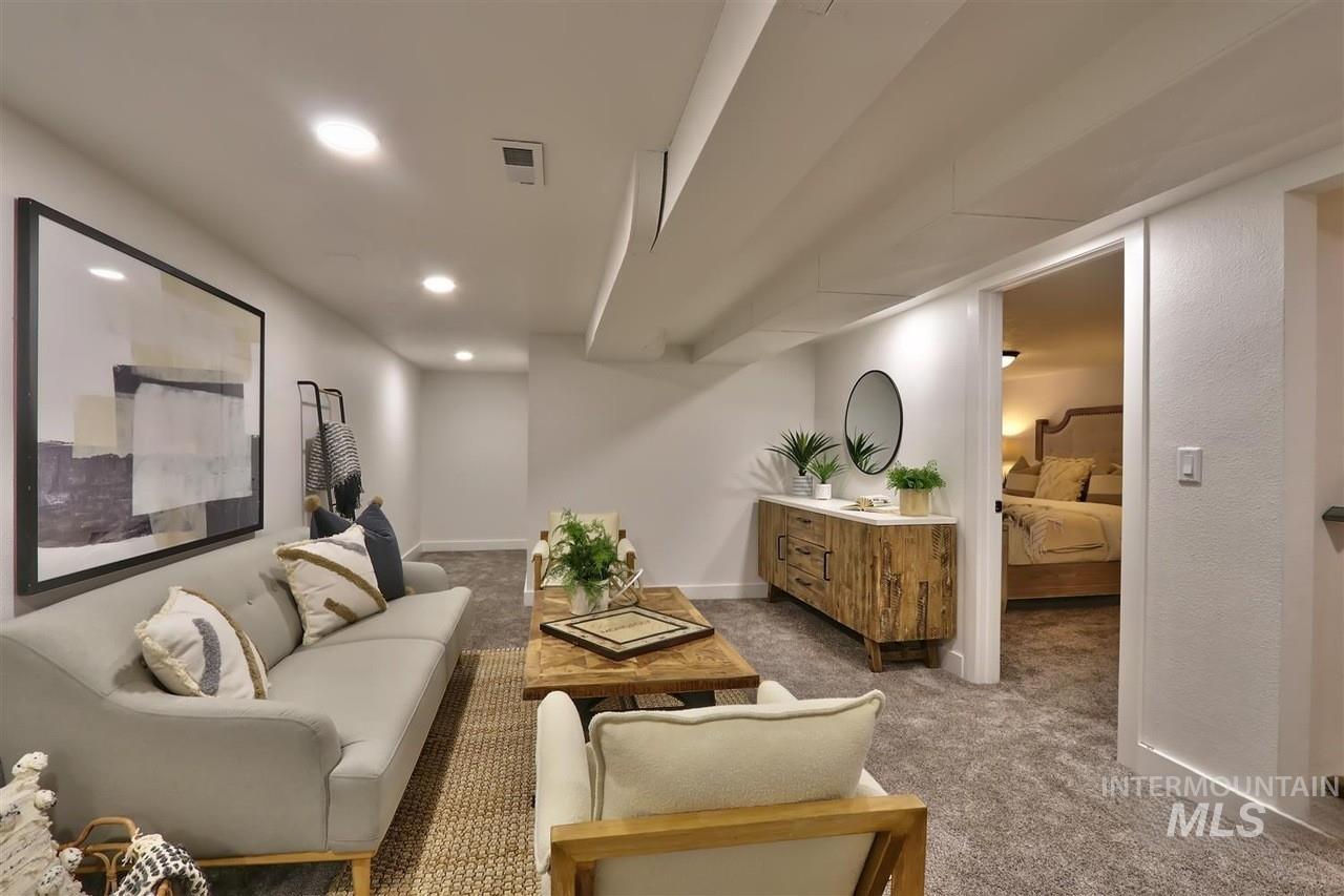 2316 W Kootenai St, Boise, Idaho 83705, 4 Bedrooms, 2 Bathrooms, Residential Income For Sale, Price $599,900, 98979195