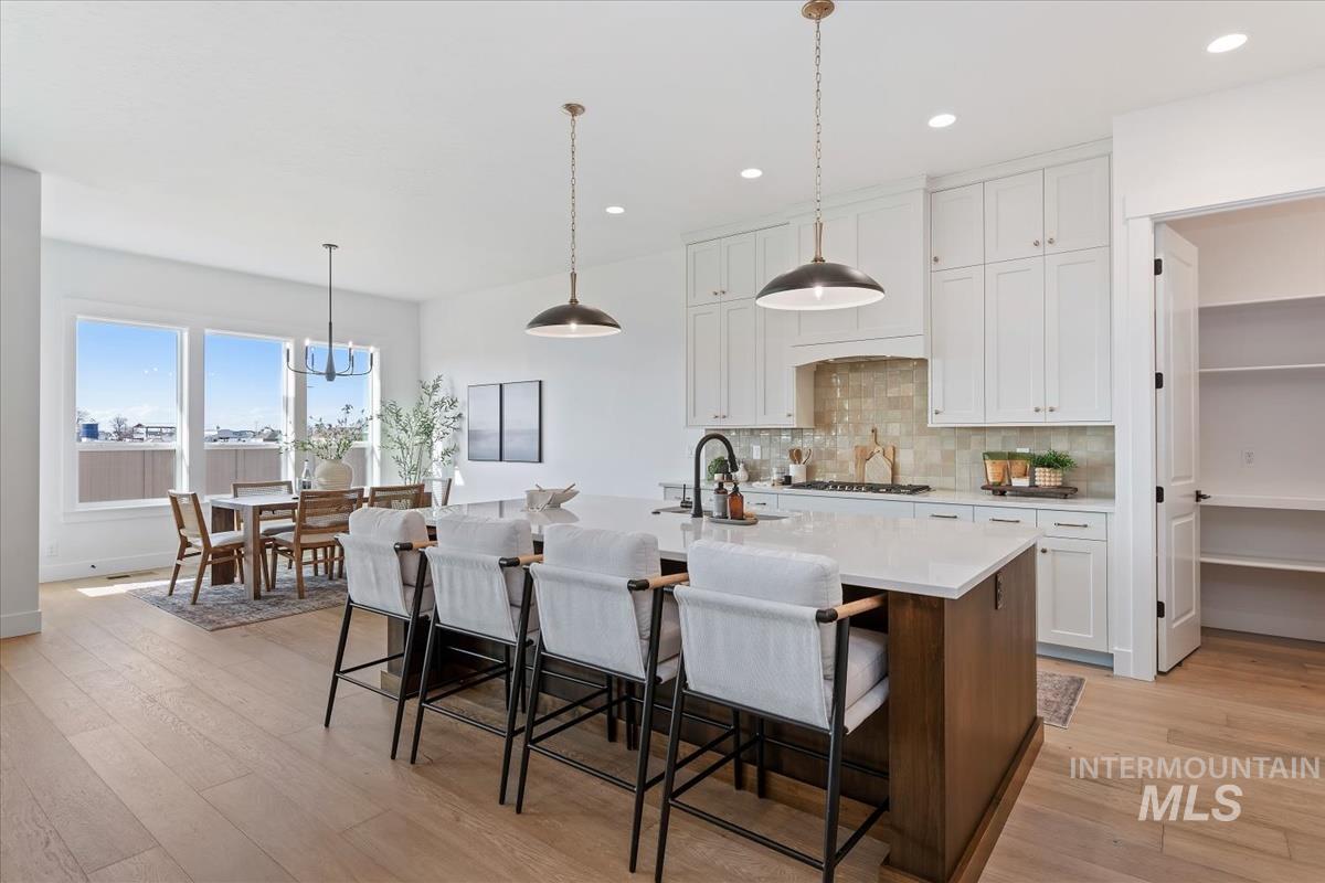 2033 E Blakehurst St., Kuna, Idaho 83634, 5 Bedrooms, 3.5 Bathrooms, Residential For Sale, Price $949,880,MLS 98979197