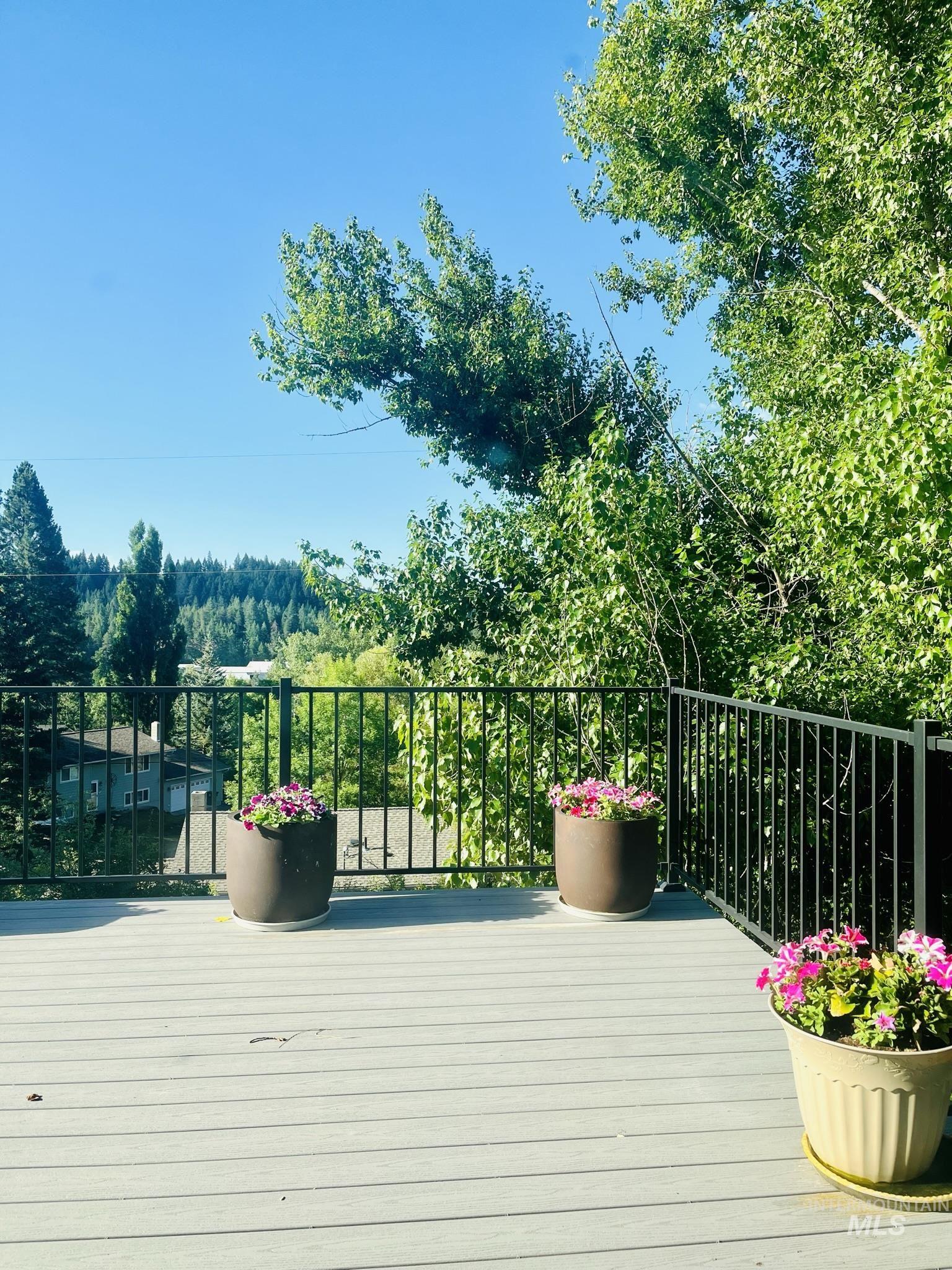 504 Mark Road, Troy, Idaho 83871, 4 Bedrooms, 2 Bathrooms, Residential For Sale, Price $375,000,MLS 98979204