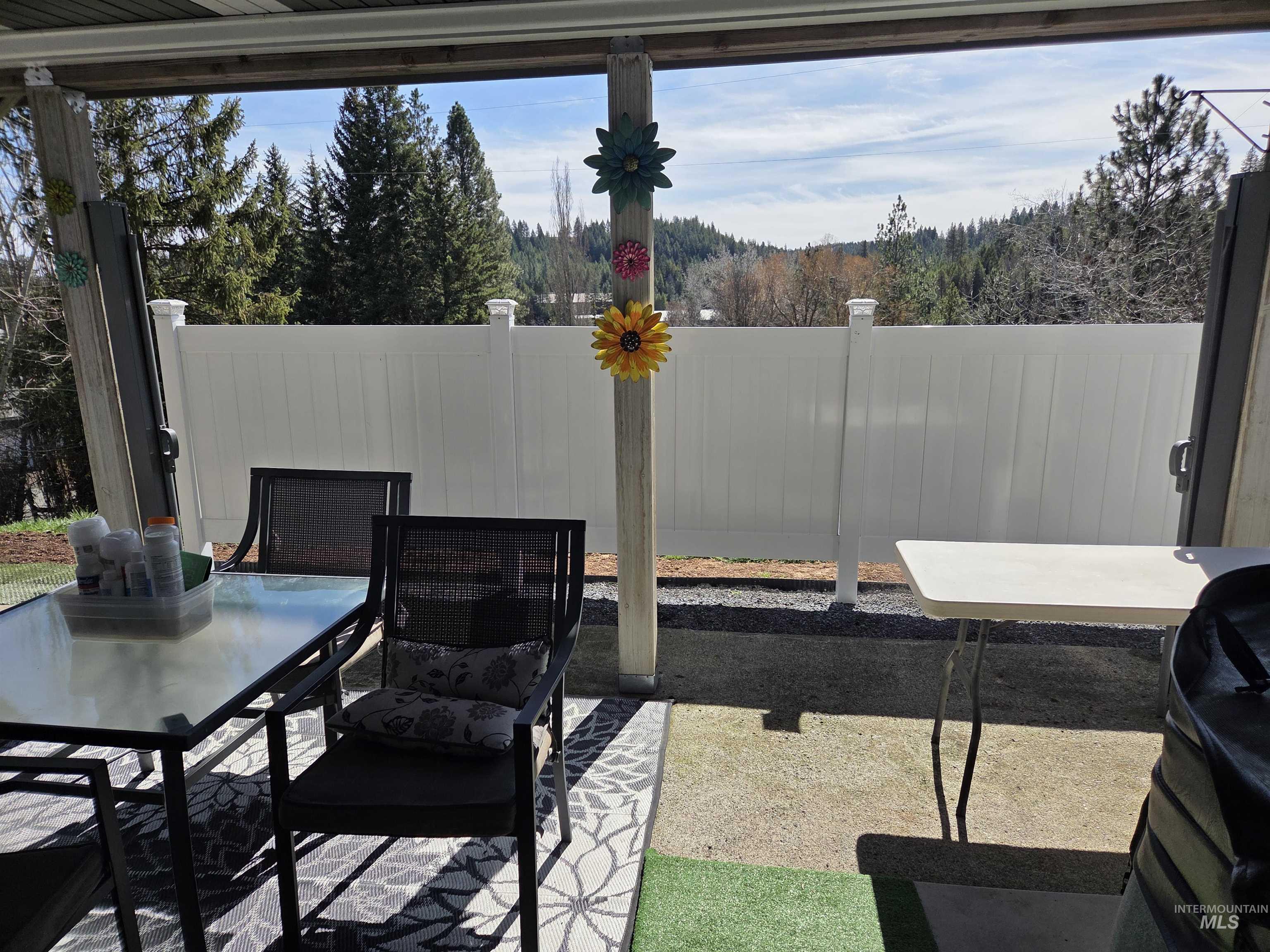 504 Mark Road, Troy, Idaho 83871, 4 Bedrooms, 2 Bathrooms, Residential For Sale, Price $375,000,MLS 98979204