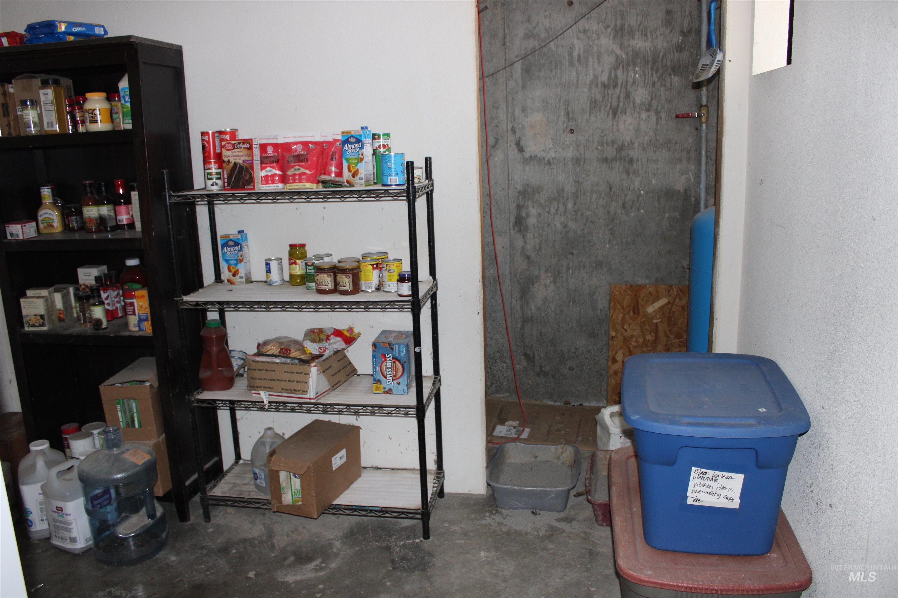 7111 Opaline Rd, Melba, Idaho 83641, 5 Bedrooms, 2 Bathrooms, Residential For Sale, Price $330,000, 98979205