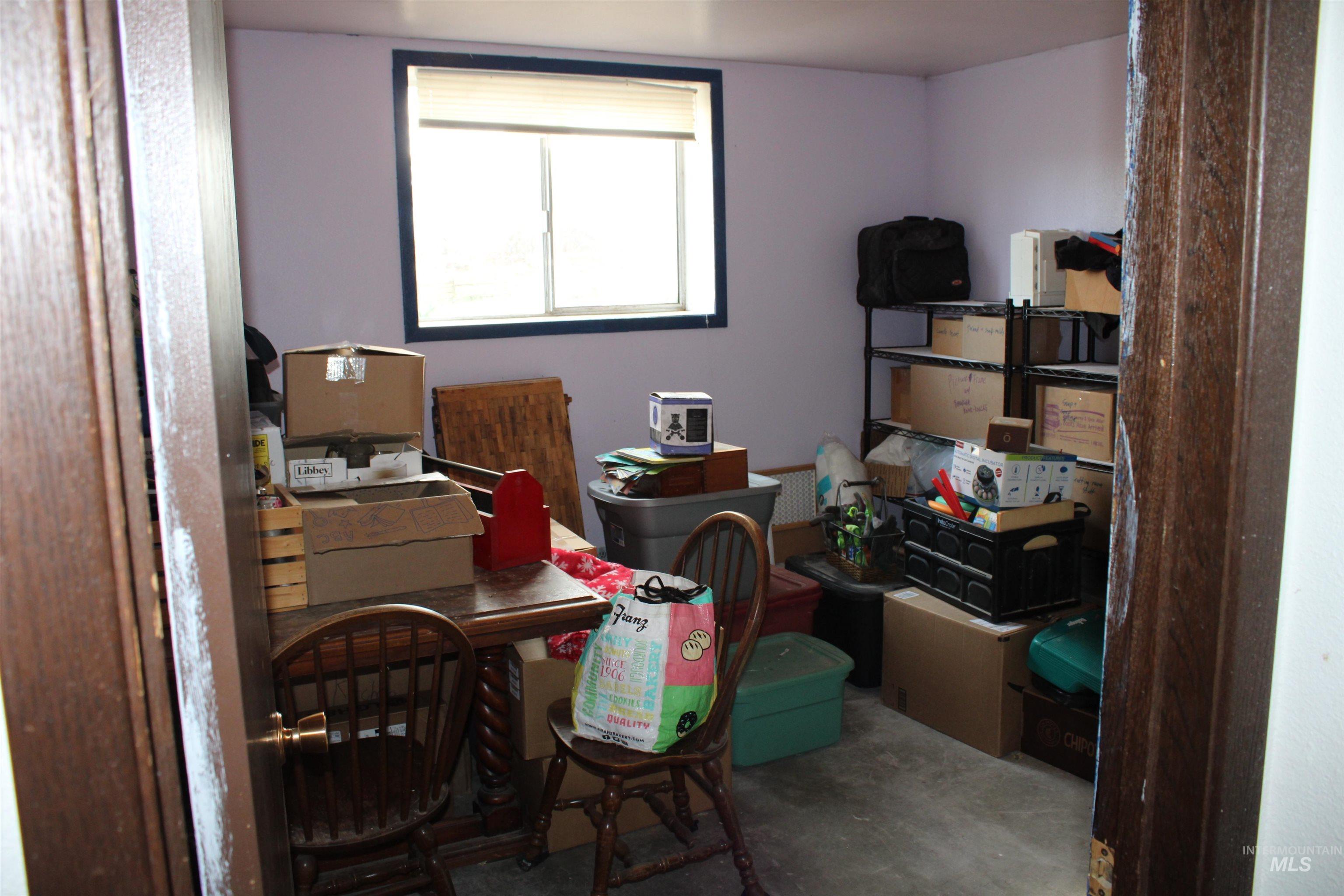 7111 Opaline Rd, Melba, Idaho 83641, 5 Bedrooms, 2 Bathrooms, Residential For Sale, Price $330,000, 98979205