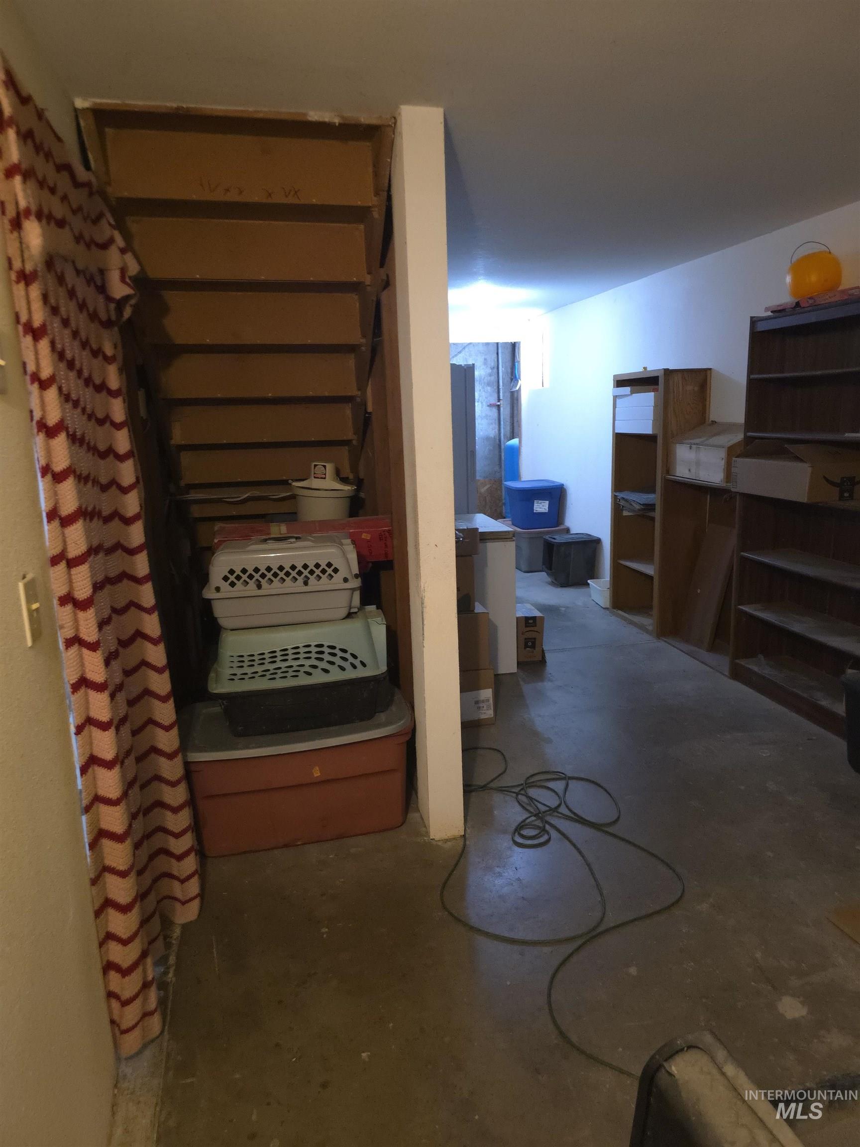 7111 Opaline Rd, Melba, Idaho 83641, 5 Bedrooms, 2 Bathrooms, Residential For Sale, Price $330,000, 98979205