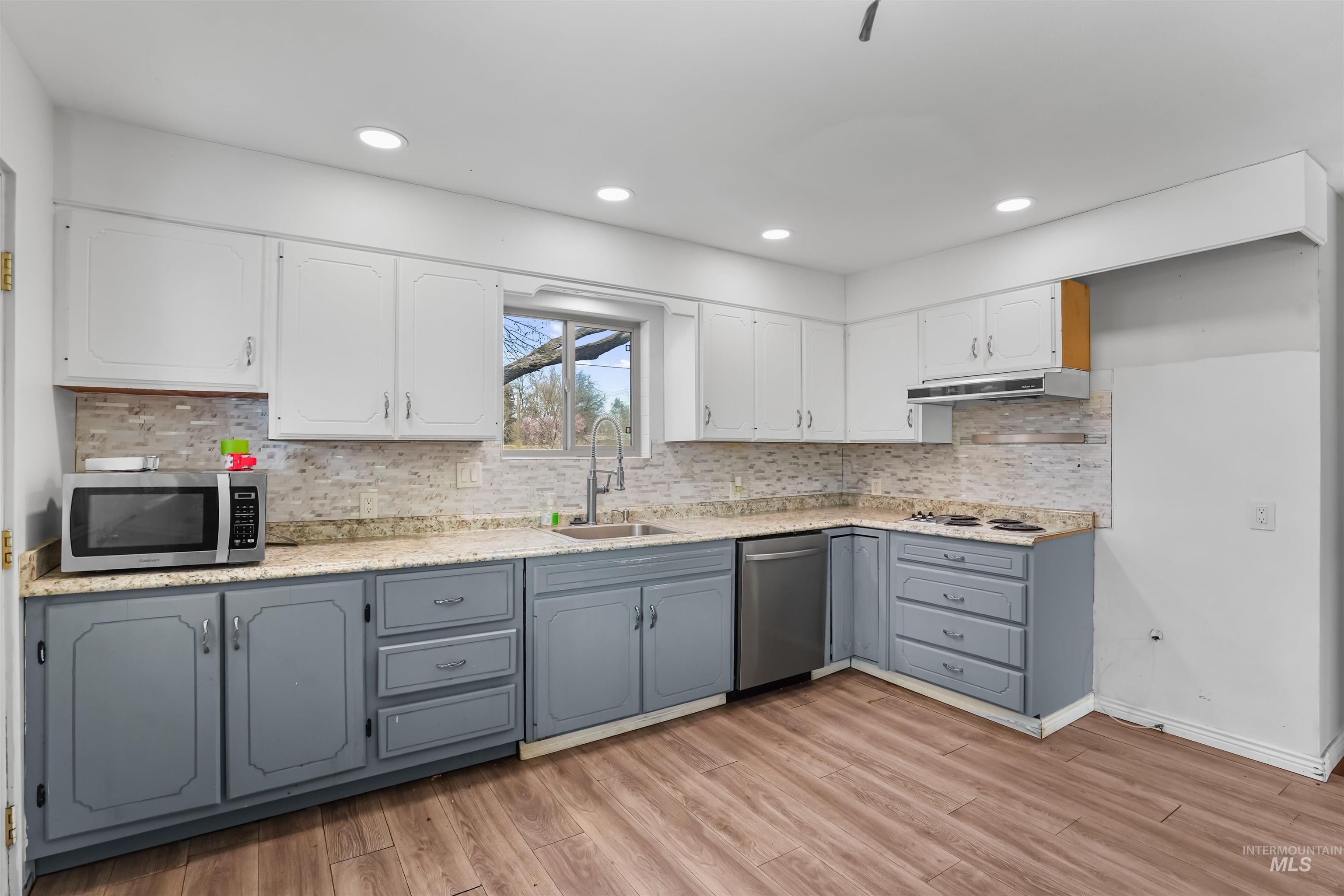 637 King Circle, Twin Falls, Idaho 83301, 3 Bedrooms, 1 Bathroom, Residential For Sale, Price $300,000,MLS 98979206