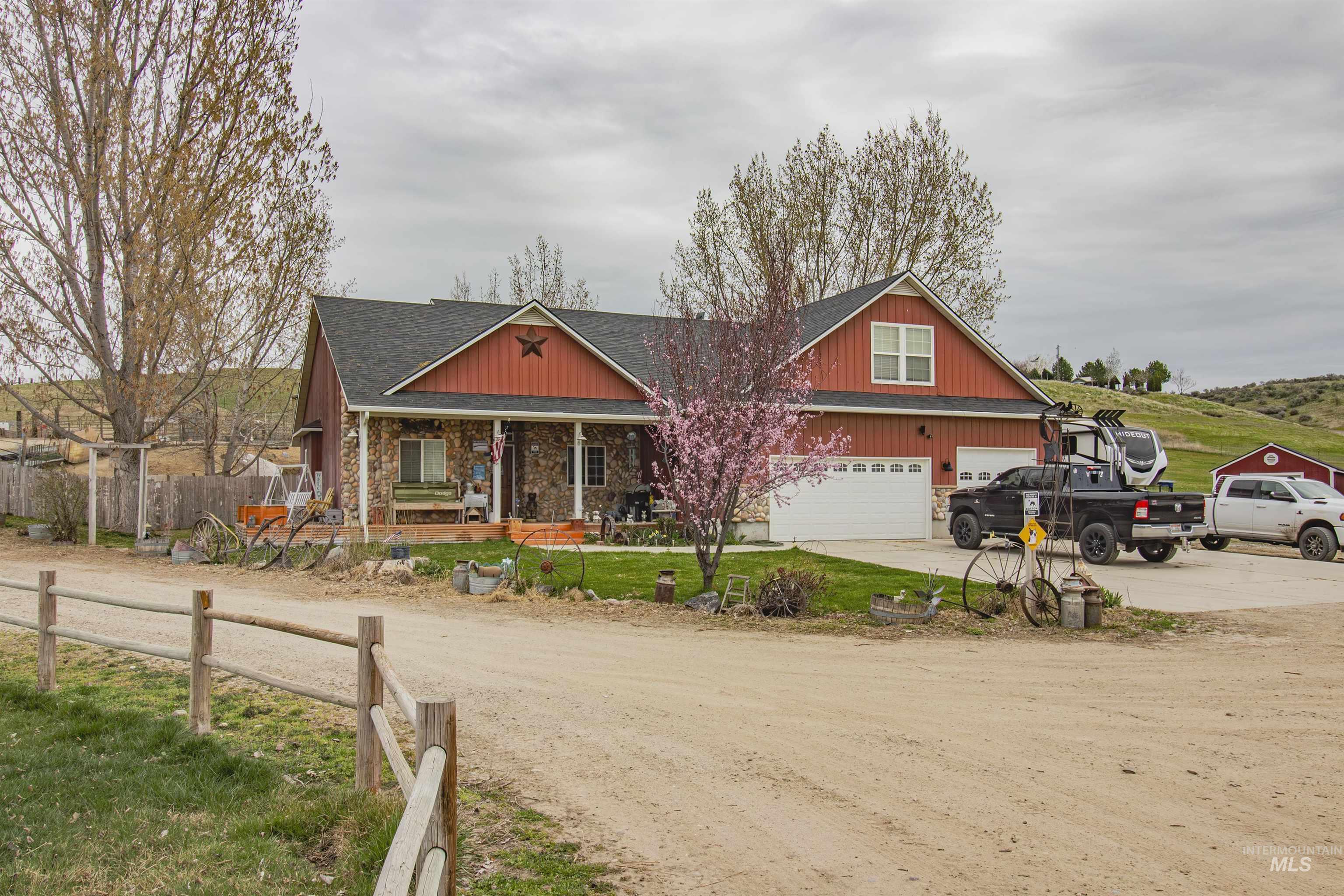 2580 Sand Hollow Rd, Caldwell, Idaho 83607, 3 Bedrooms, 3 Bathrooms, Residential For Sale, Price $825,000, 98979210