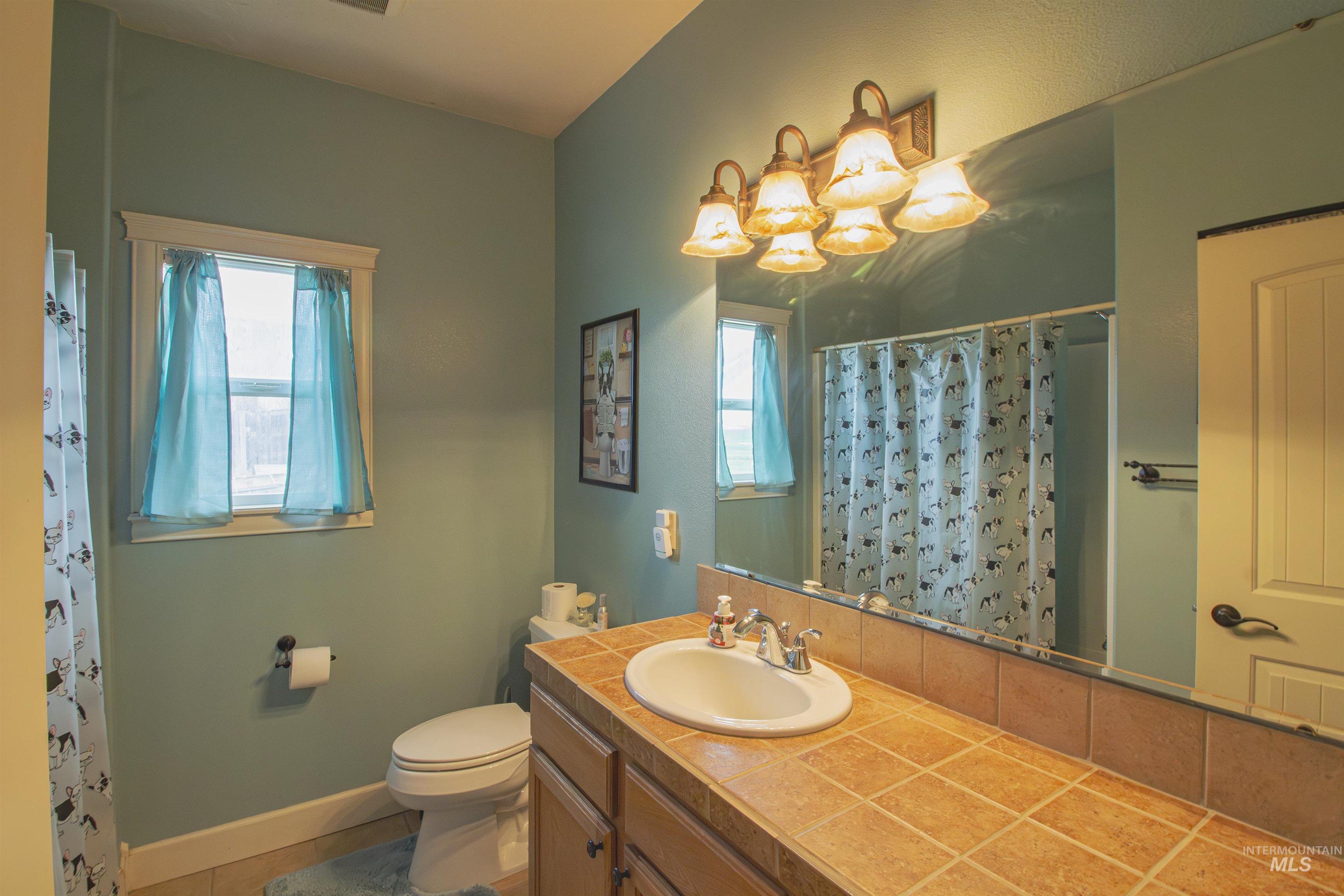 2580 Sand Hollow Rd, Caldwell, Idaho 83607, 3 Bedrooms, 3 Bathrooms, Residential For Sale, Price $825,000, 98979210