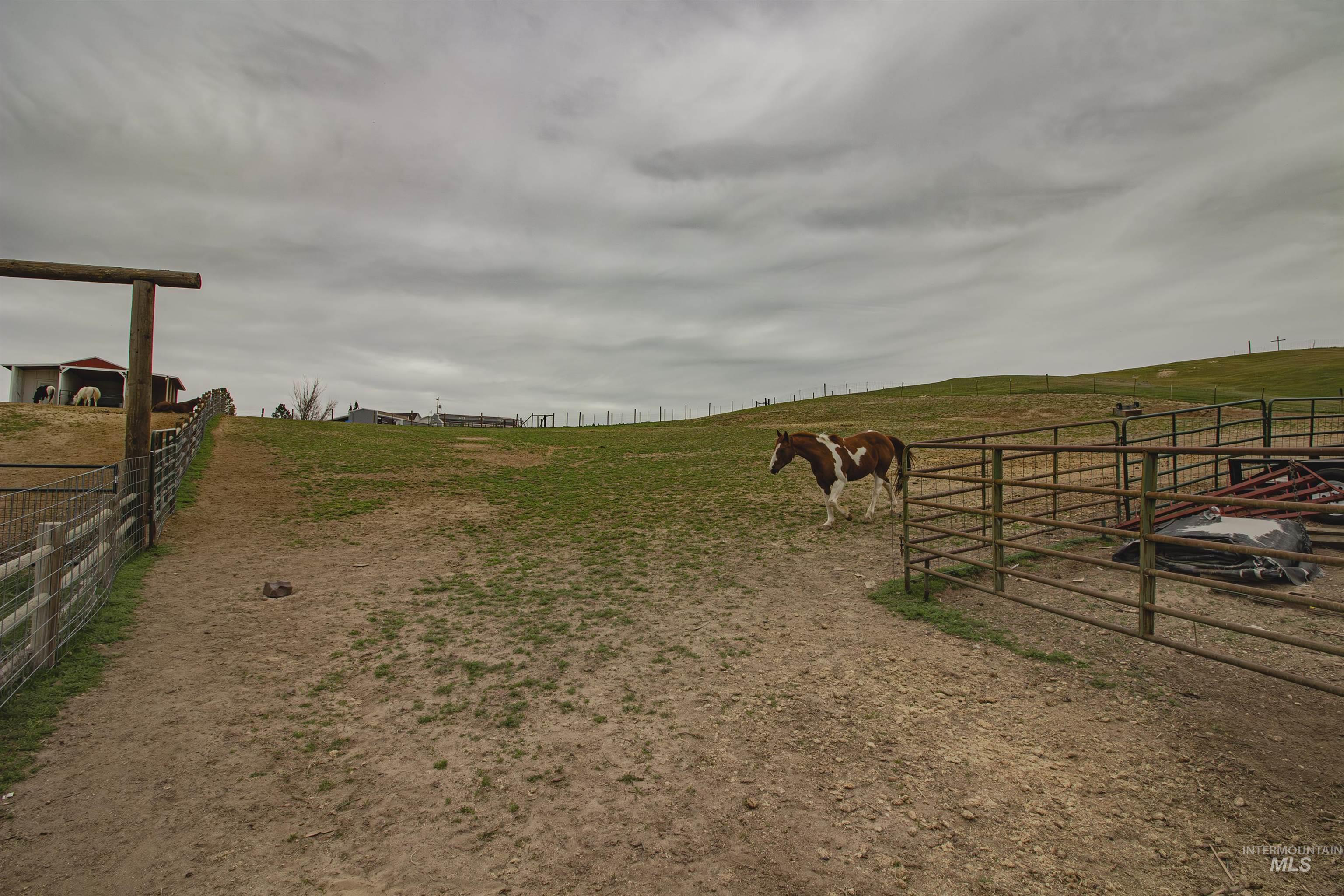 2580 Sand Hollow Rd, Caldwell, Idaho 83607, 3 Bedrooms, 3 Bathrooms, Residential For Sale, Price $825,000, 98979210