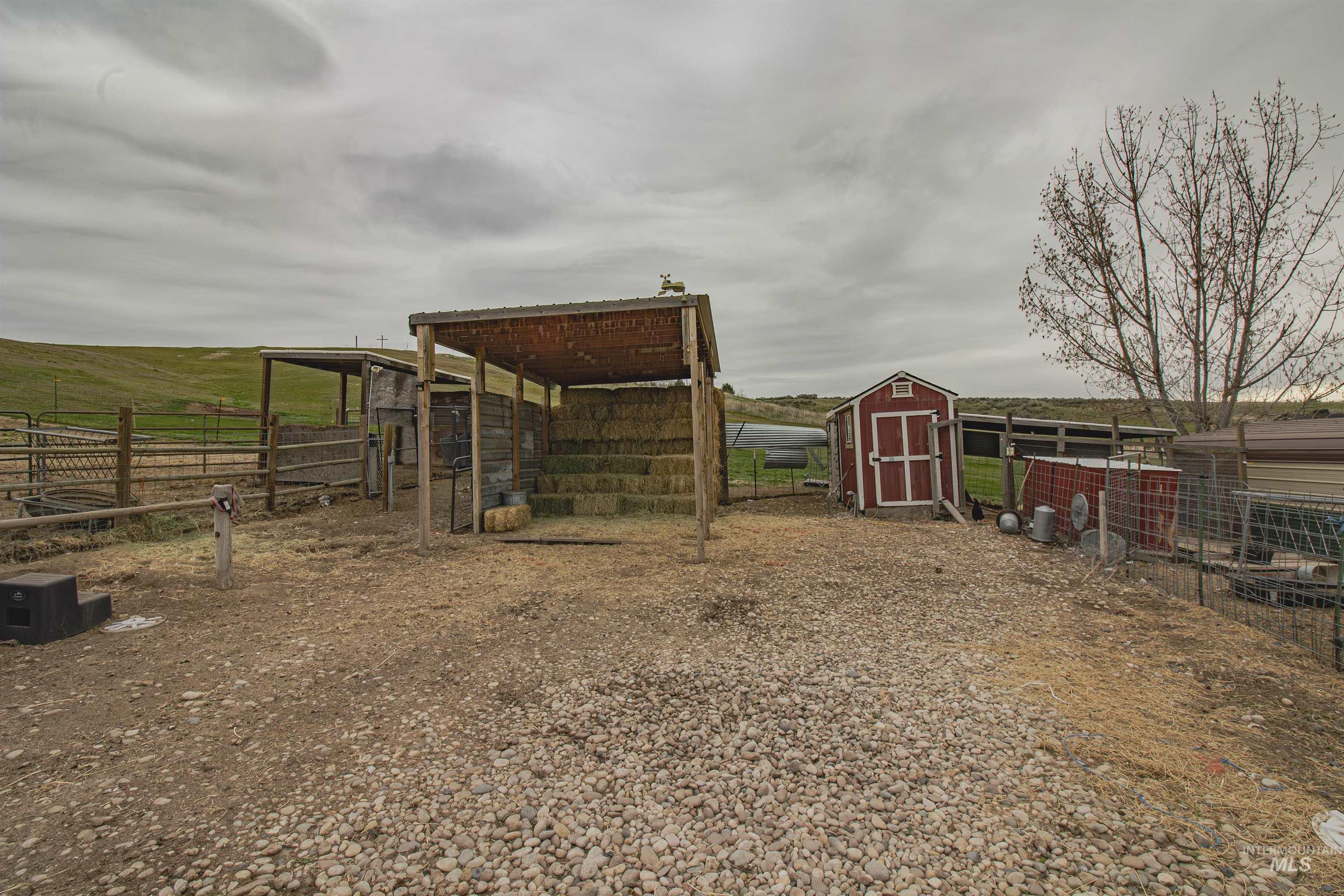 2580 Sand Hollow Rd, Caldwell, Idaho 83607, 3 Bedrooms, 3 Bathrooms, Residential For Sale, Price $825,000, 98979210