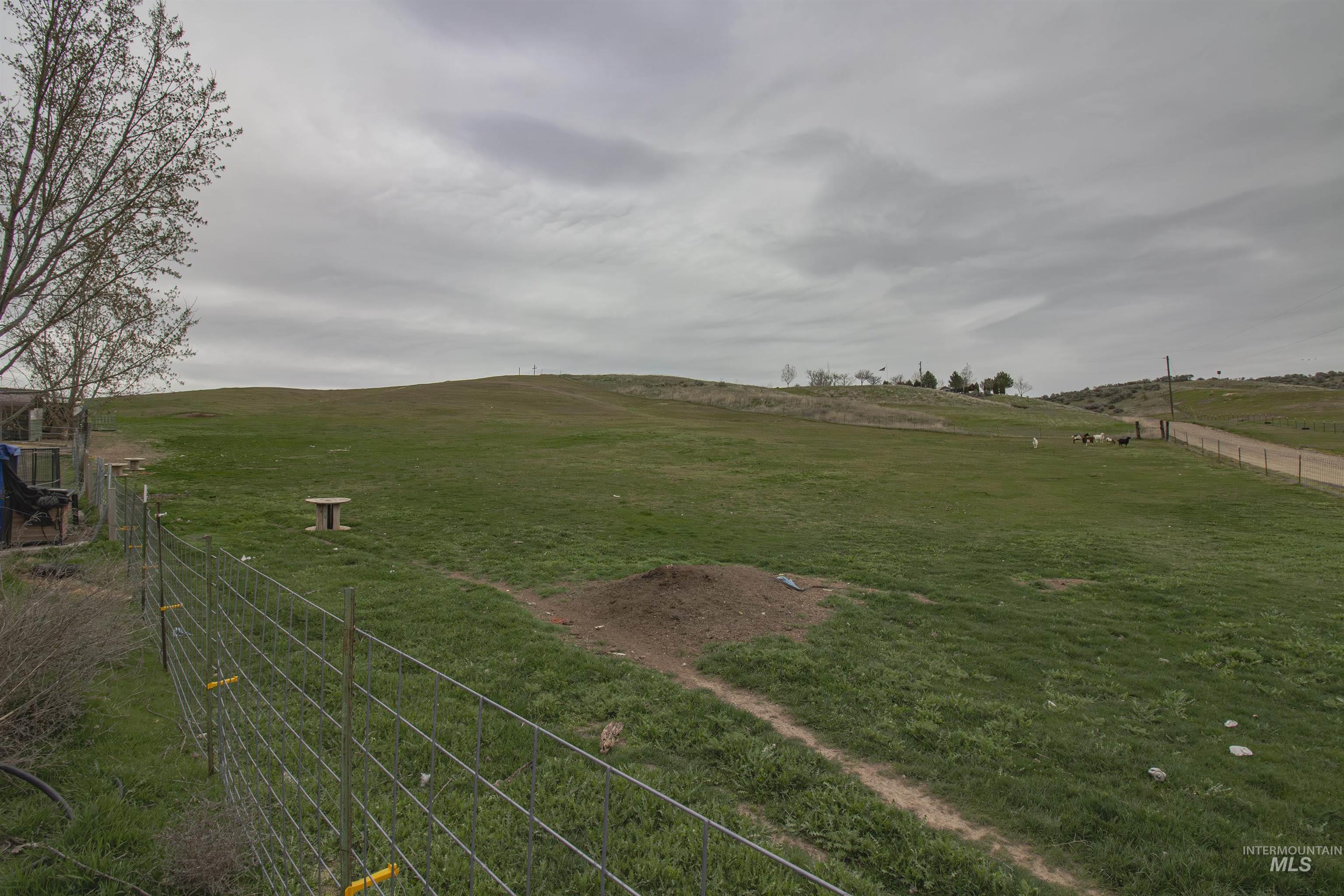 2580 Sand Hollow Rd, Caldwell, Idaho 83607, 3 Bedrooms, 3 Bathrooms, Residential For Sale, Price $849,900,MLS 98979210