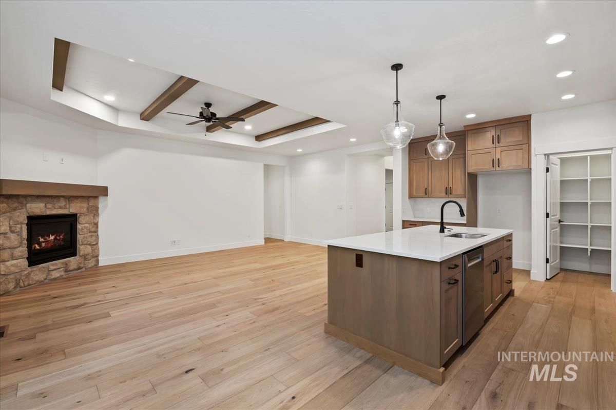 6674 W Sollas, Eagle, Idaho 83616, 3 Bedrooms, 2 Bathrooms, Residential For Sale, Price $659,880,MLS 98979211